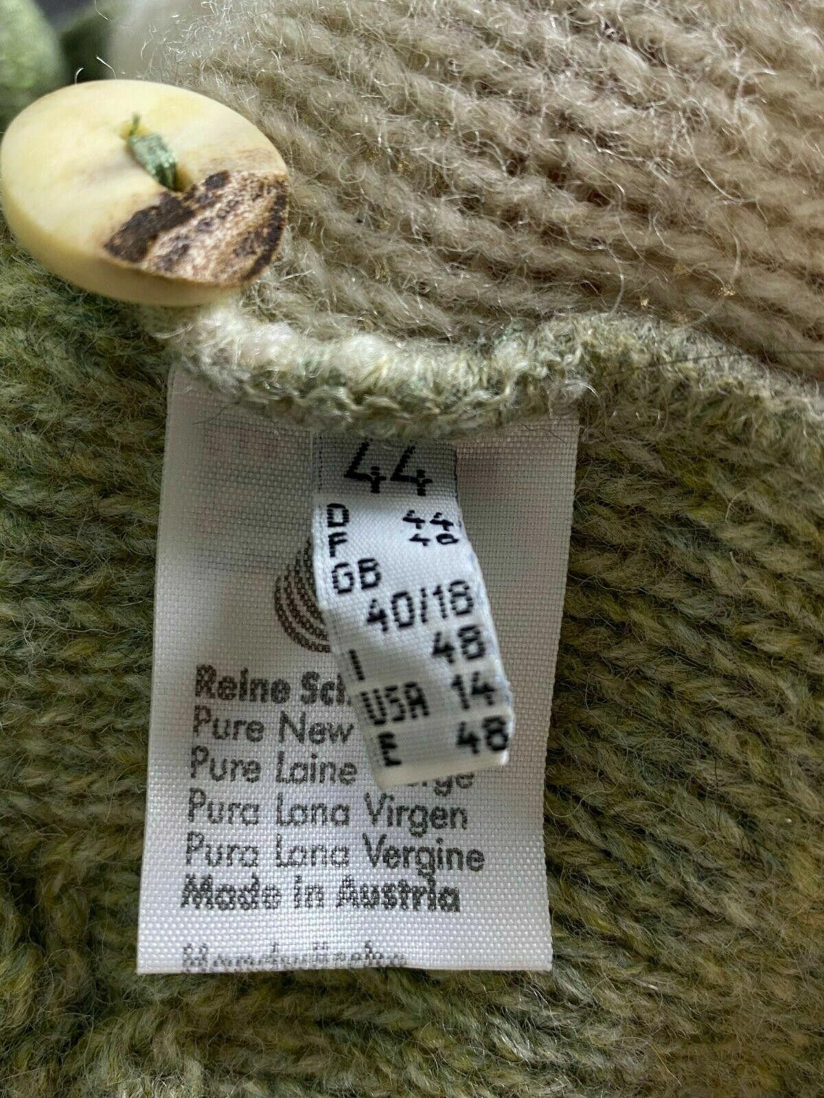 GIESSWEIN Giesswein Green Floral Pure Wool Cardigan Size D44 / US14 Size US M / EU 48-50 / 2 - 11 Thumbnail