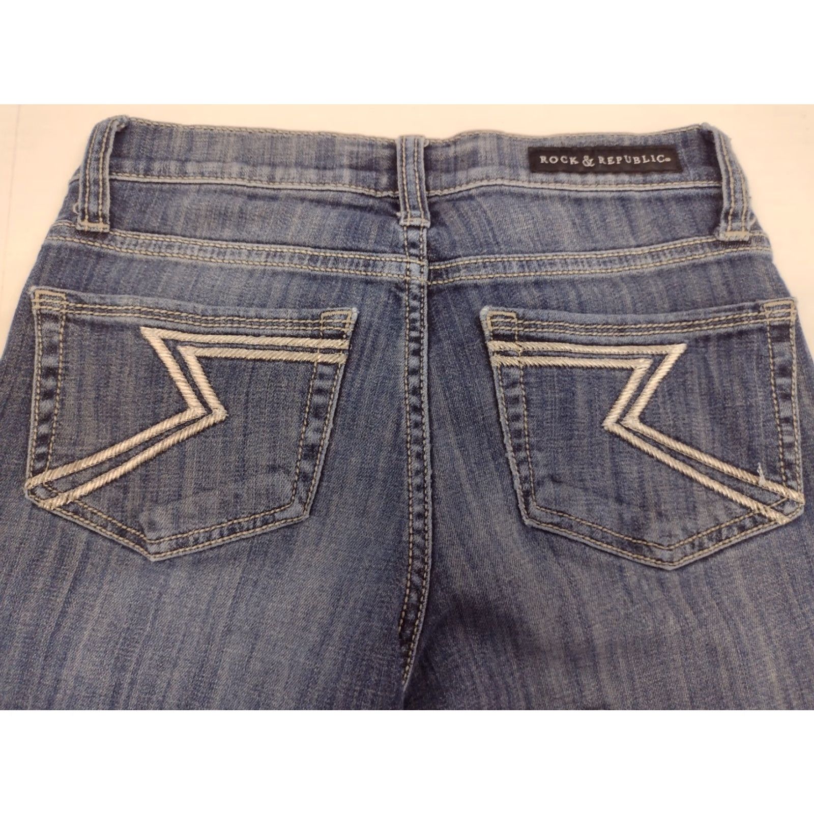 Vintage ROCK & REPUBLIC Women's Blue Kendall Mid Rise Skinny Denim Jeans - Size 2 W24 L26, 5-Pocket, Zipper Closure, Embroidered Accents, Regular, Denim Jeans Size 26" / US 2 / IT 38 - 3 Thumbnail