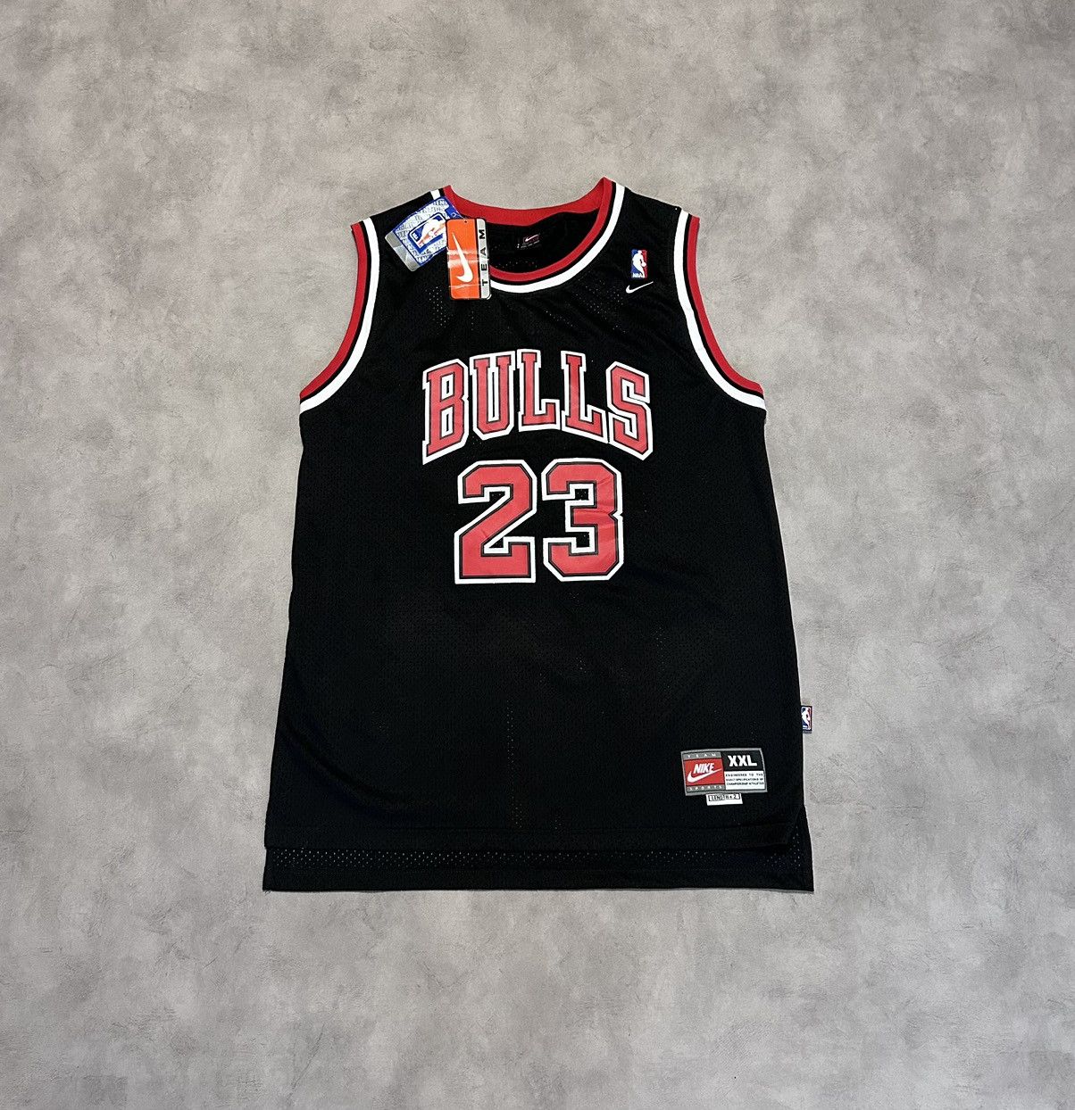 image of Men’S T-Shirt Bulls 23 Nba Jordan 23 Vintage Size: in Black Red White, Men's (Size 2XL)