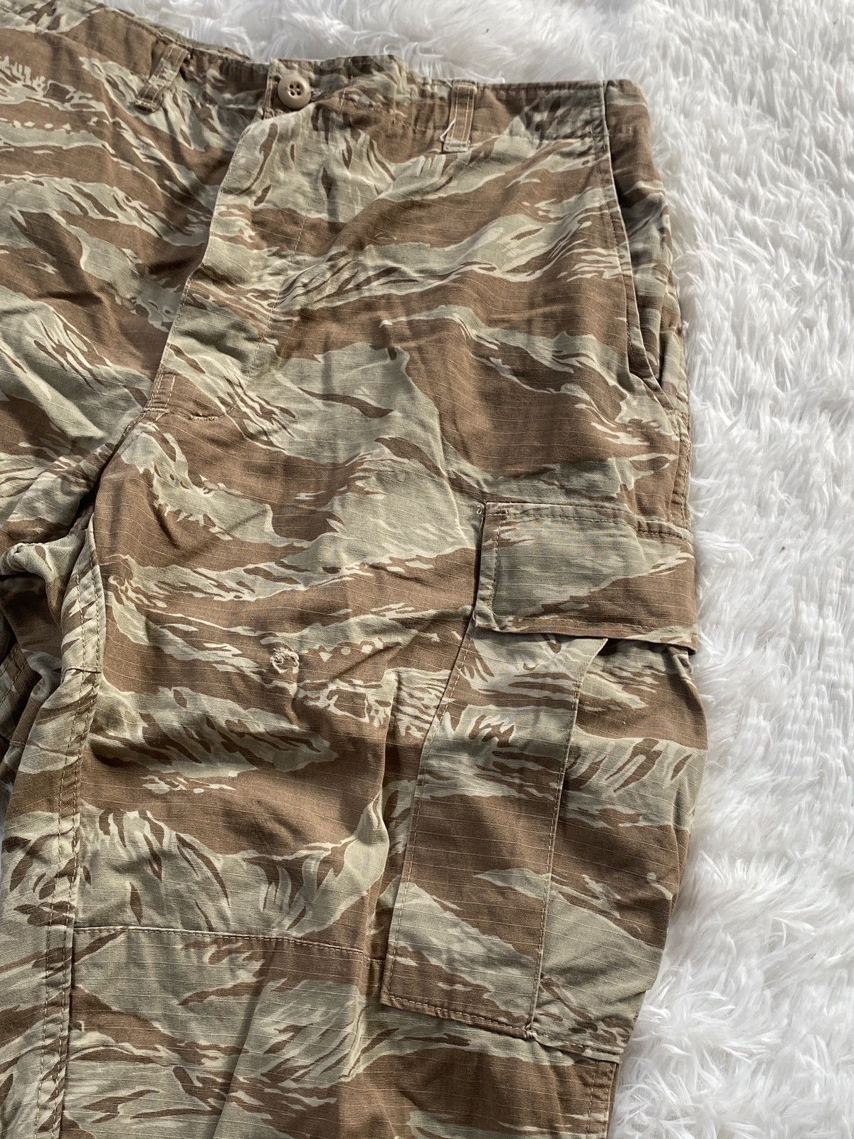Vintage Vintage Army Tiger Stripe Camouflage Cargo Pant Size US 34 / EU 50 - 8 Thumbnail