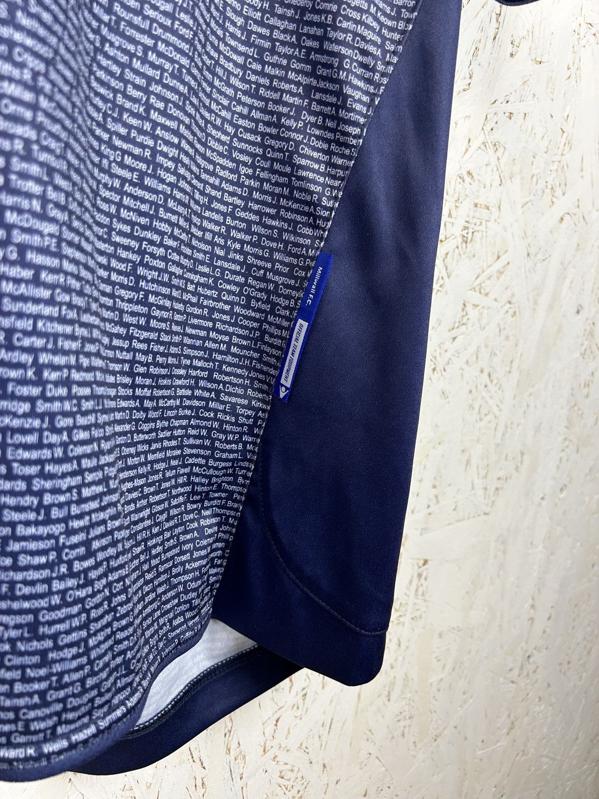Vintage Vintage Macron Millwall FC 2010/11 Anniversary Kit Jersey Size US XXL / EU 58 / 5 - 4 Thumbnail