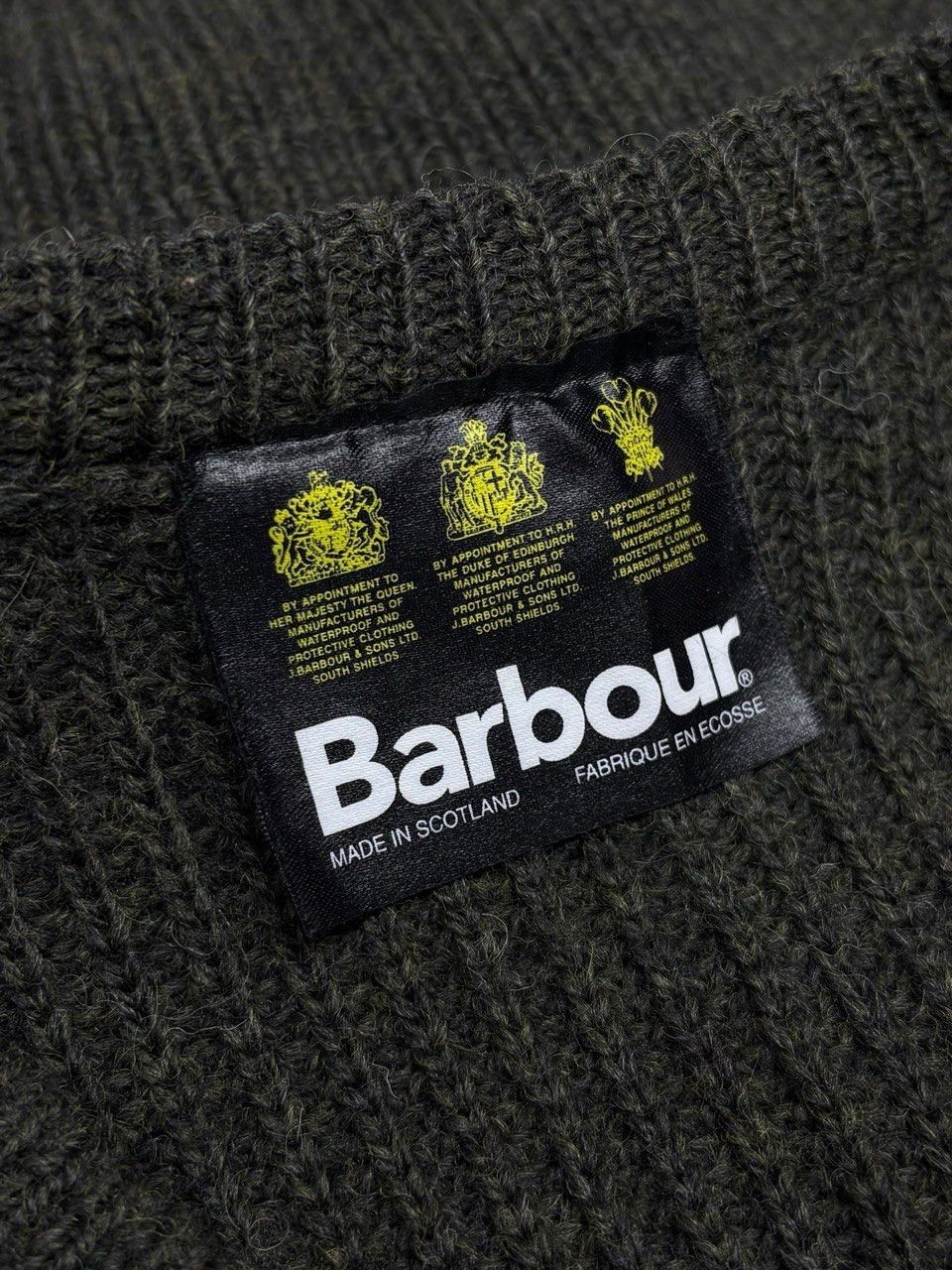 Barbour Knit Sweater Ribbed Military Scotland Wool V-Neck