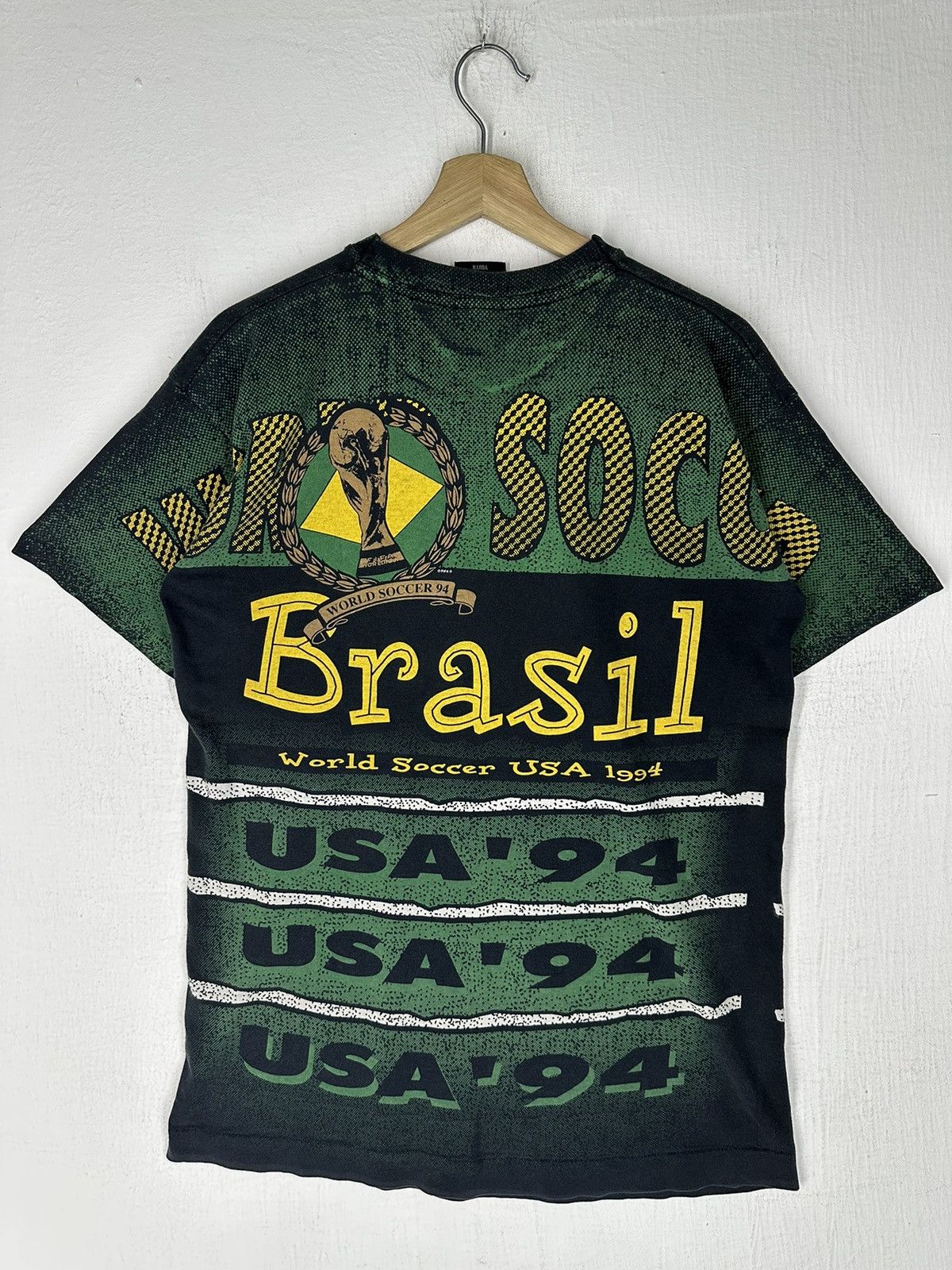 Vintage Vtg 1994 FIFA World Cup Football Brasil Allover Print Shirt Size US M / EU 48-50 / 2 - 9 Thumbnail