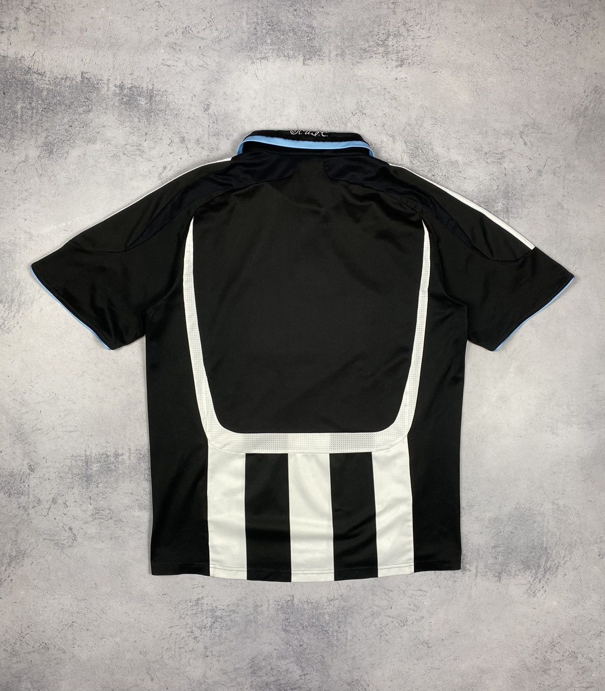 Adidas Adidas NEWCASTLE UNITED 2007 2008 2009 HOME SOCCER JERSEY Size US M / EU 48-50 / 2 - 12 Thumbnail