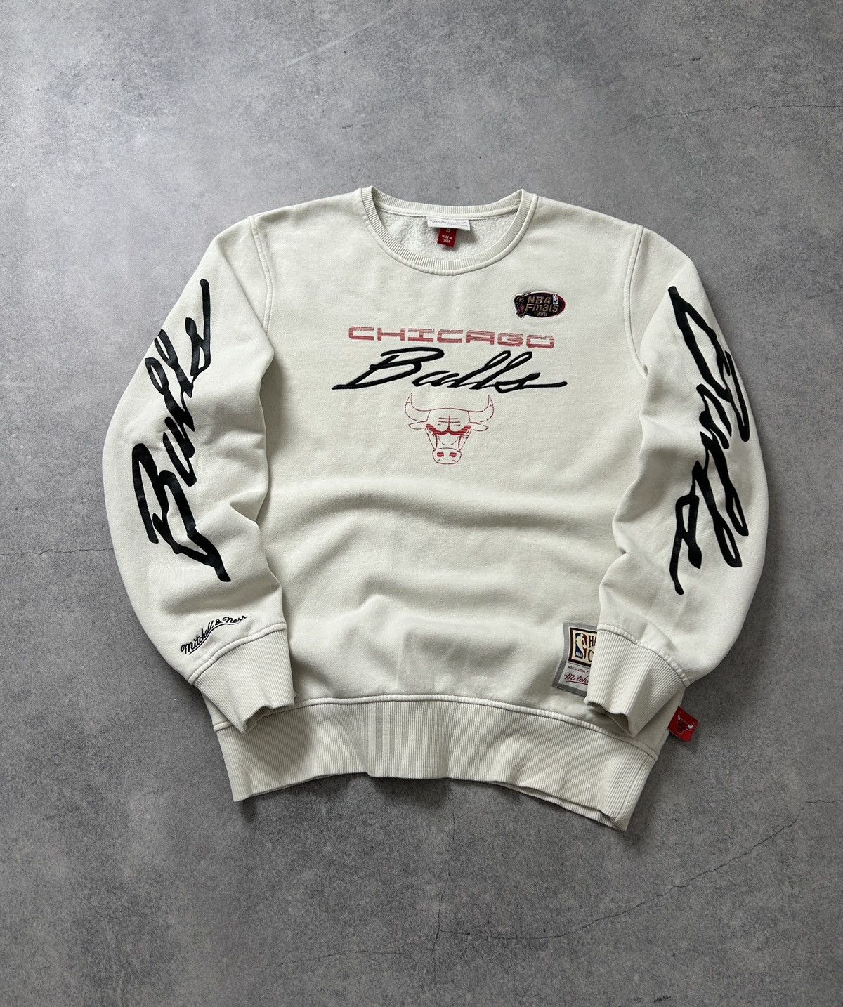 Mitchell & Ness Mitchell&Ness x Chicago Bulls big logo sweatshirt mens Size US S / EU 44-46 / 1 - 1 Thumbnail