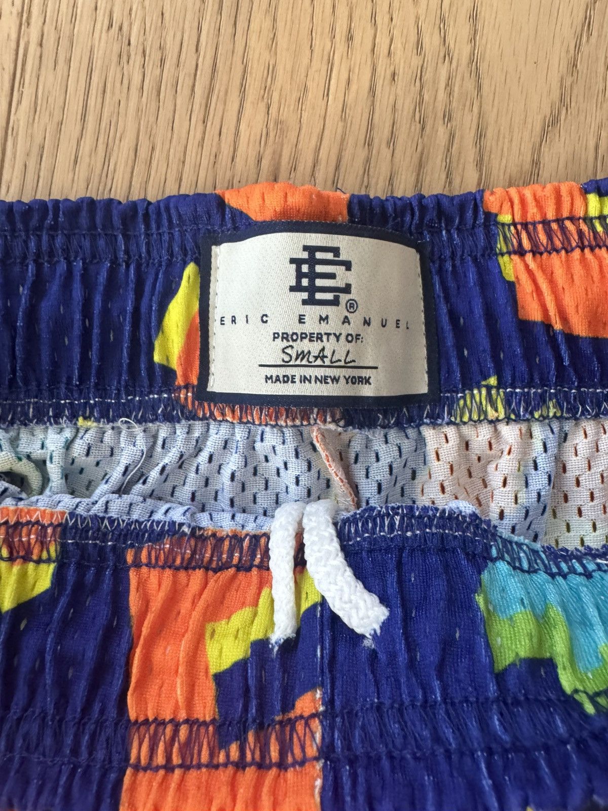 Eric Emanuel Eric Emanuel “Fiesta” Shorts BRAND NEW (Size Small) Size US 30 / EU 46 - 3 Thumbnail
