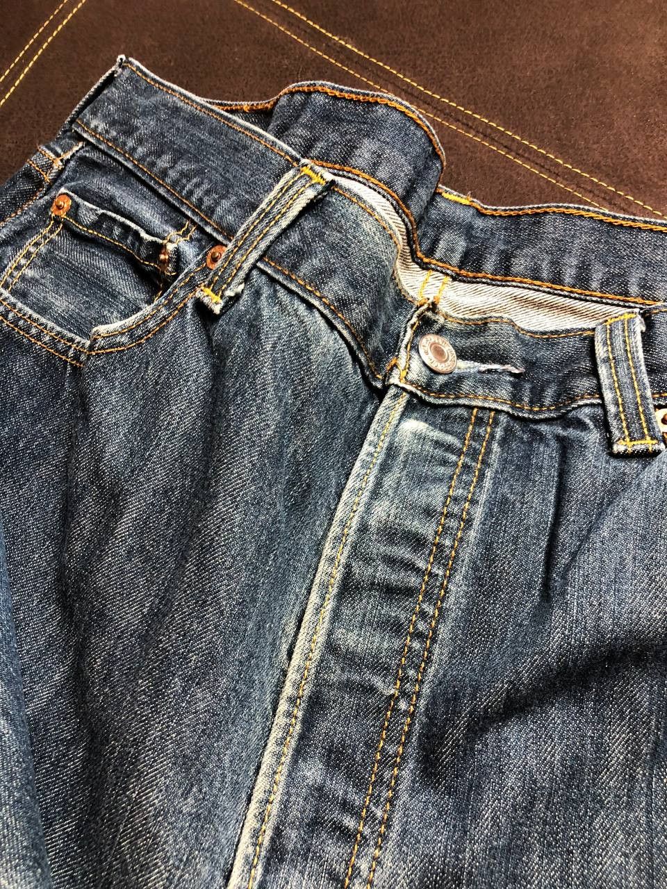 Levi's Levi's 501 Jeans Mens Straight Button Fly Blue Denim Size US 36 / EU 52 - 11 Thumbnail