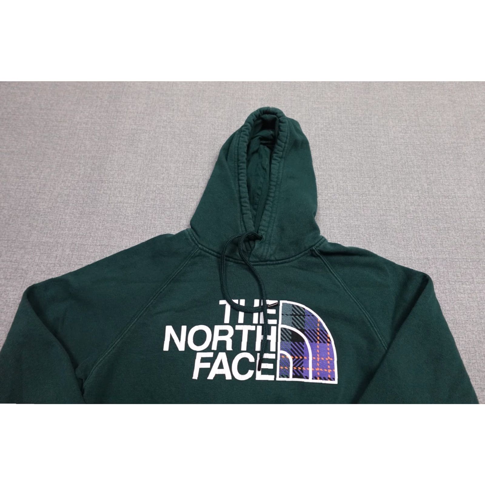 The North Face The North Face Sweatshirt Women M Green Pullover Hooded Fleece Logo Graphic Print Activewear Size M / US 6-8 / IT 42-44 - 2 Thumbnail