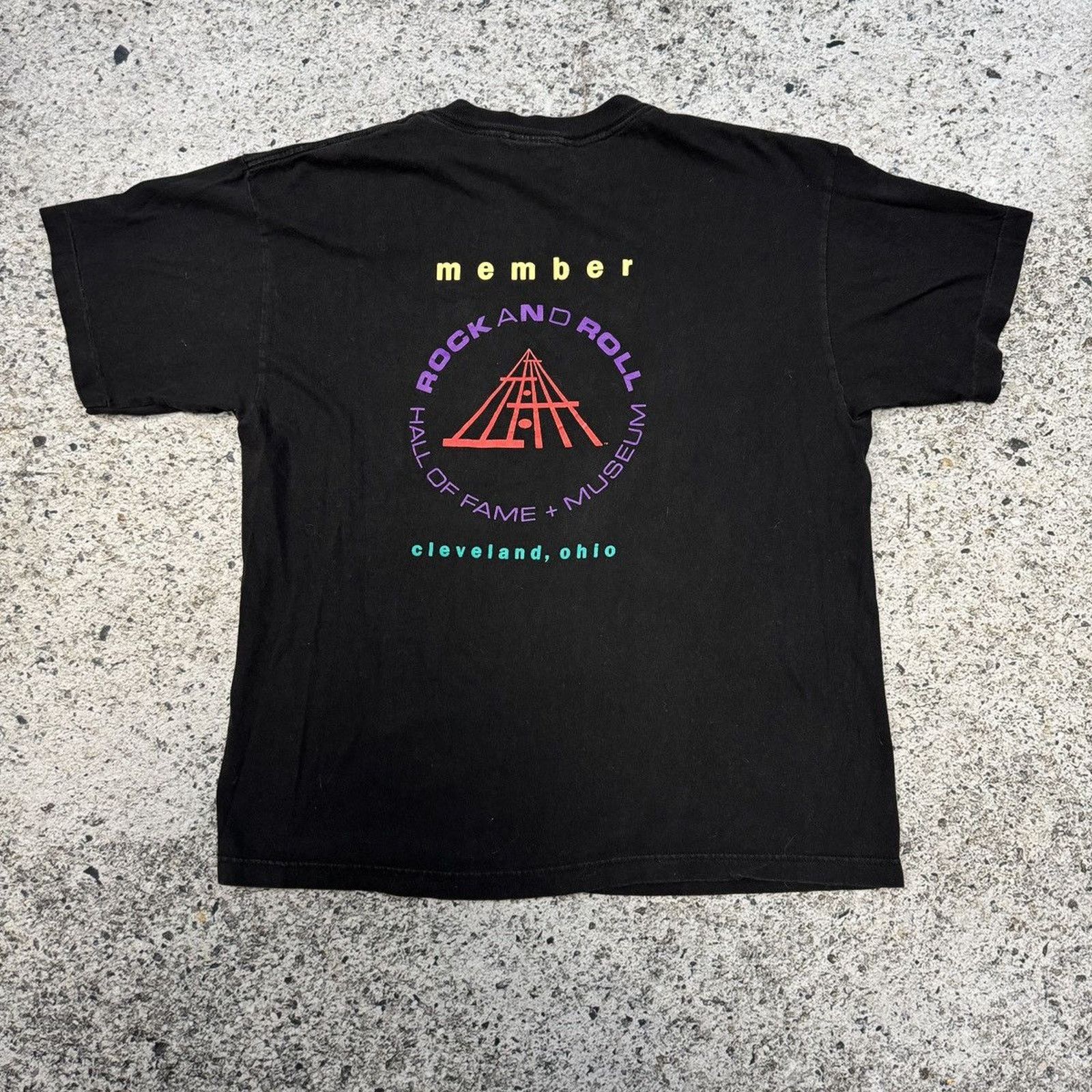 Vintage Vintage 90s Rock & Roll Hall of Fame Tee Shirt Size US XL / EU 56 / 4 - 7 Thumbnail