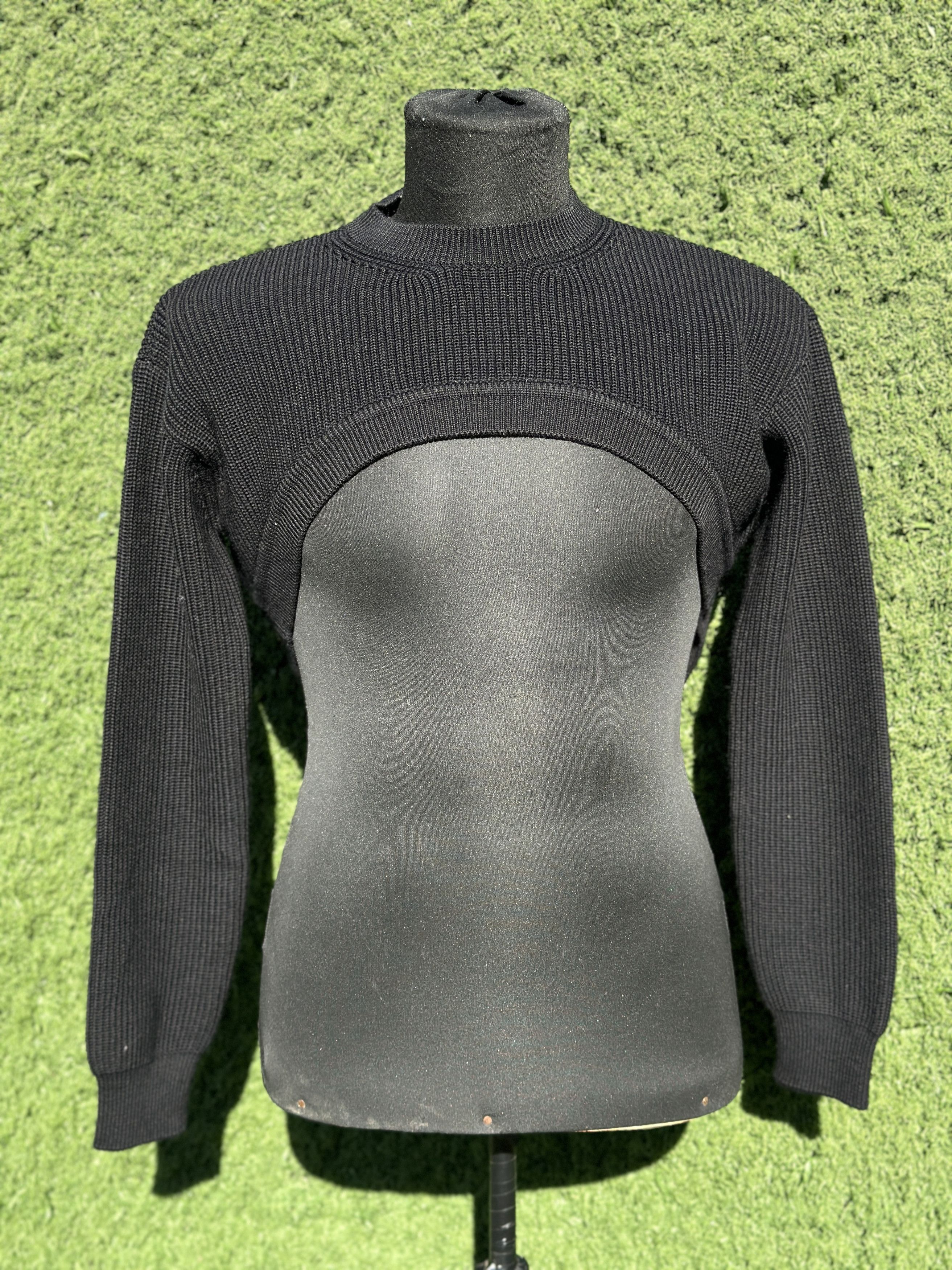 Givenchy Givenchy Paris Cropped Wool Knit Sweater Cut Out Bolero S Size S / US 4 / IT 40 - 9 Thumbnail
