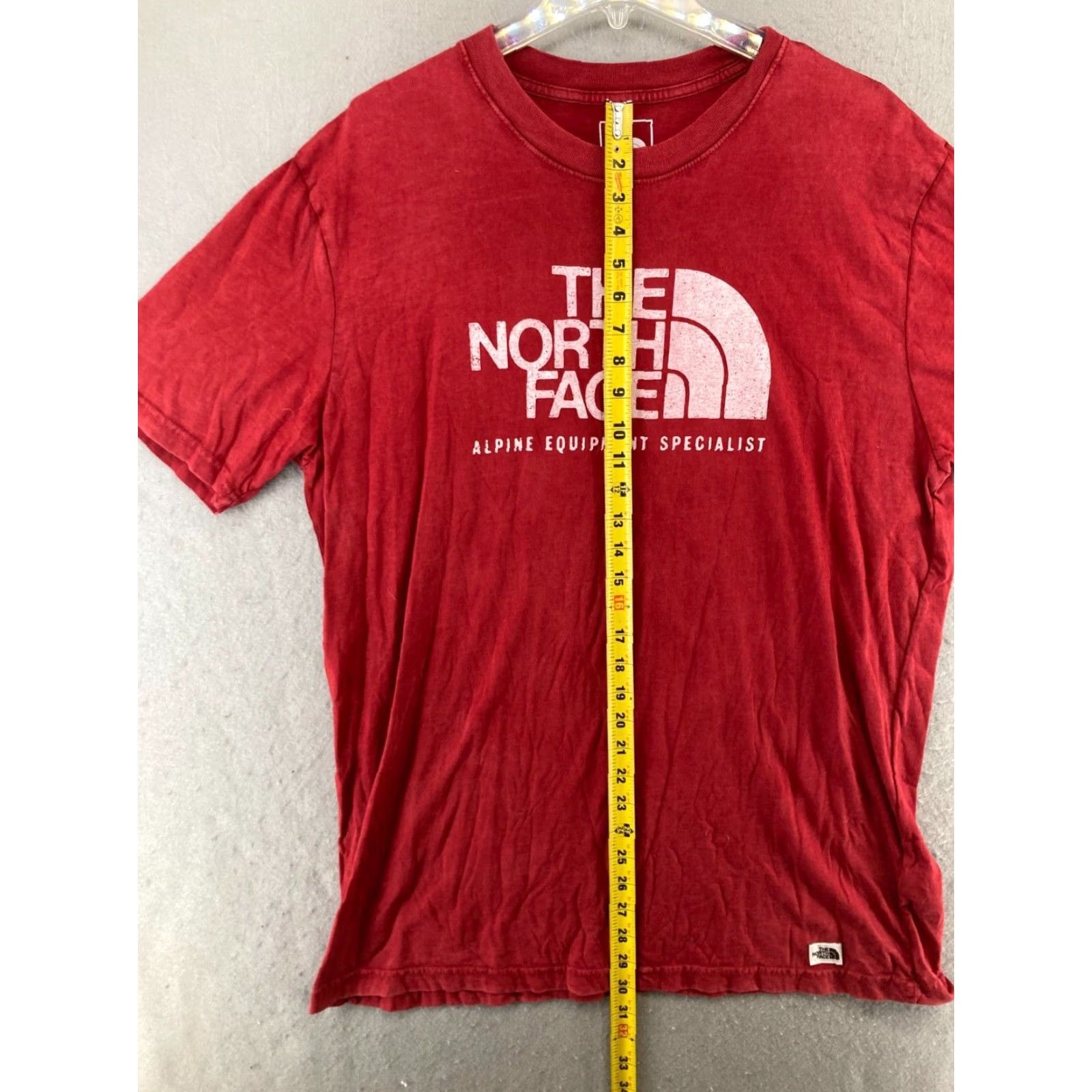 The North Face The North Face Outdoor T-Shirt Mens XL Red Graphic Print Crew Neck Short Sleeve Size US XL / EU 56 / 4 - 3 Thumbnail