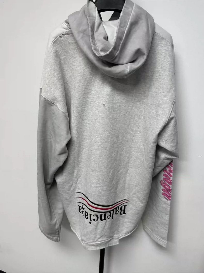 Balenciaga Balenciaga Inverted monogram printed pullover hoodie Size US M / EU 48-50 / 2 - 2 Thumbnail