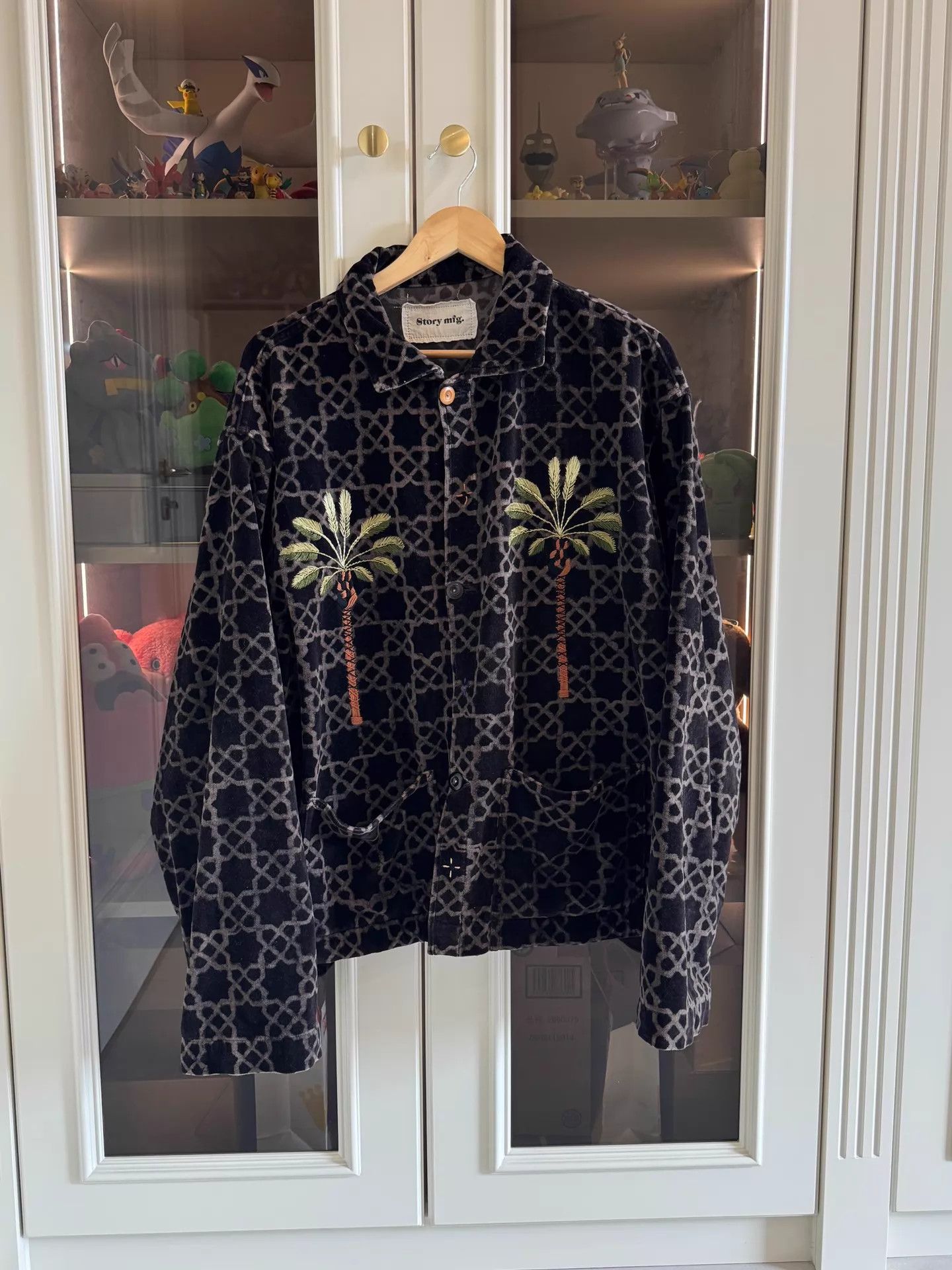 Story Mfg. Story Mfg velvet embroidered jacket L mint Size US L / EU 52-54 / 3 - 1 Thumbnail