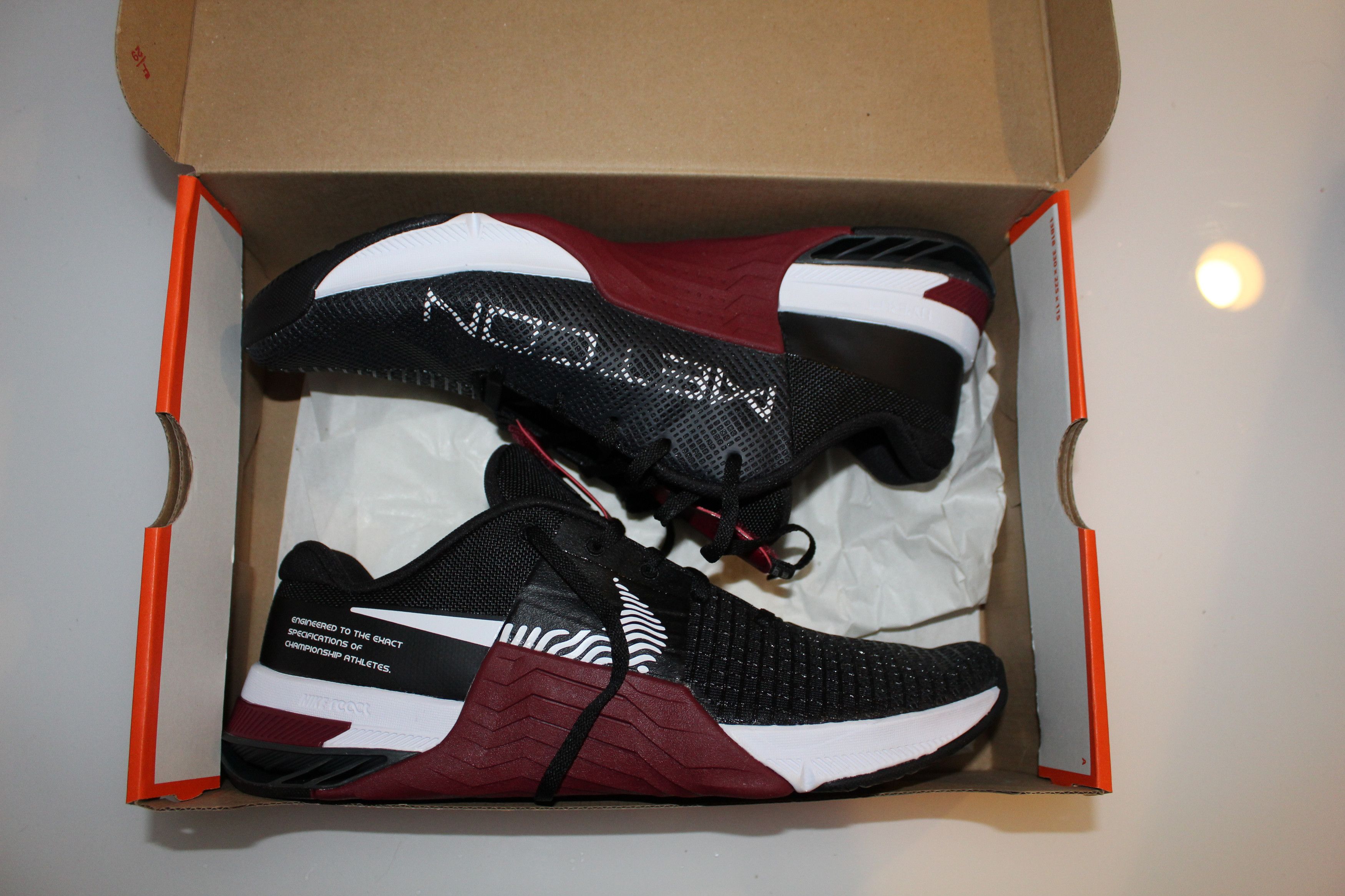 Nike Nike Metcon 8 TB – Cross Training / Weightlifting Shoe Size US 11 / EU 44 - 9 Thumbnail