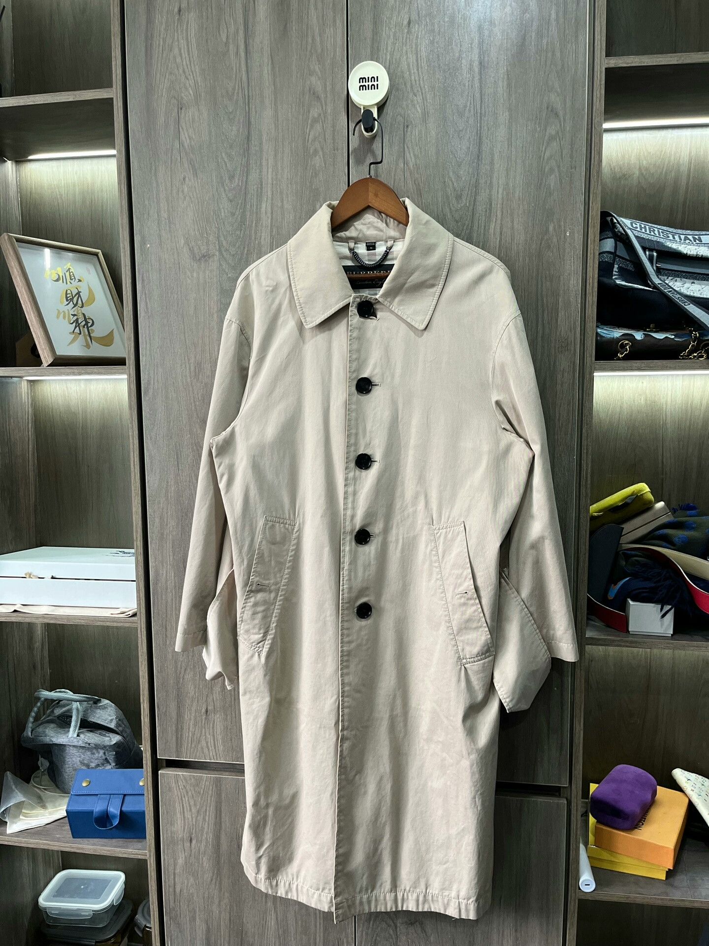Burberry Classic Single-Breasted Trench Coat