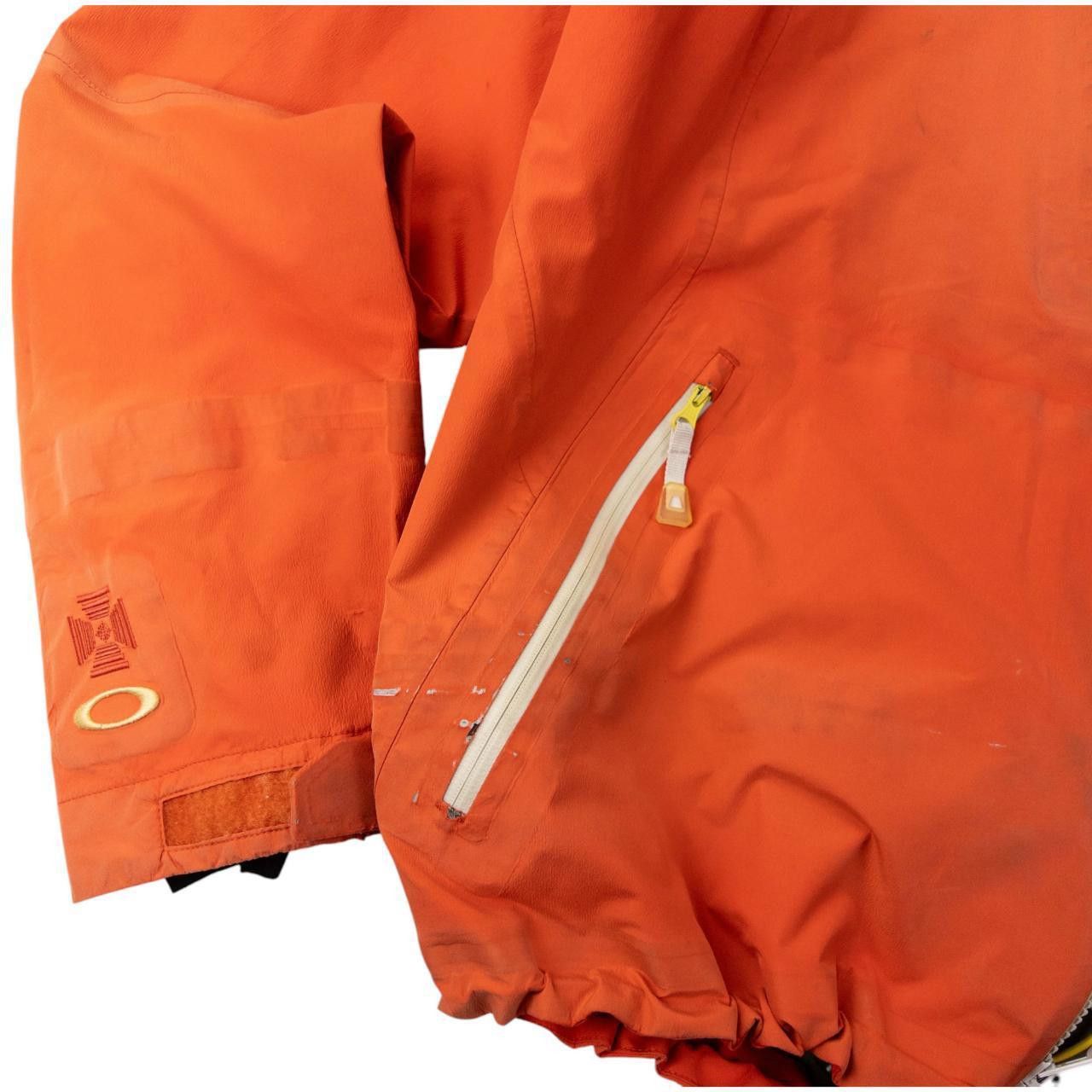 Oakley Vintage Oakley Goretex Pro Shell Snowboarding Jacket Size L Size US L / EU 52-54 / 3 - 8 Thumbnail