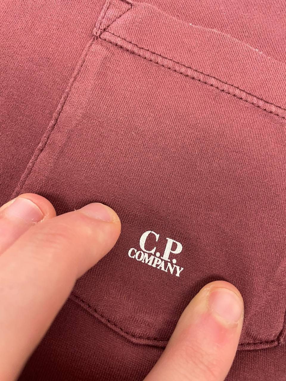 C.P. Company C.P. COMPANY LONG SLEEVE POCKET TEE LOGO SIZE M Size US M / EU 48-50 / 2 - 11 Thumbnail