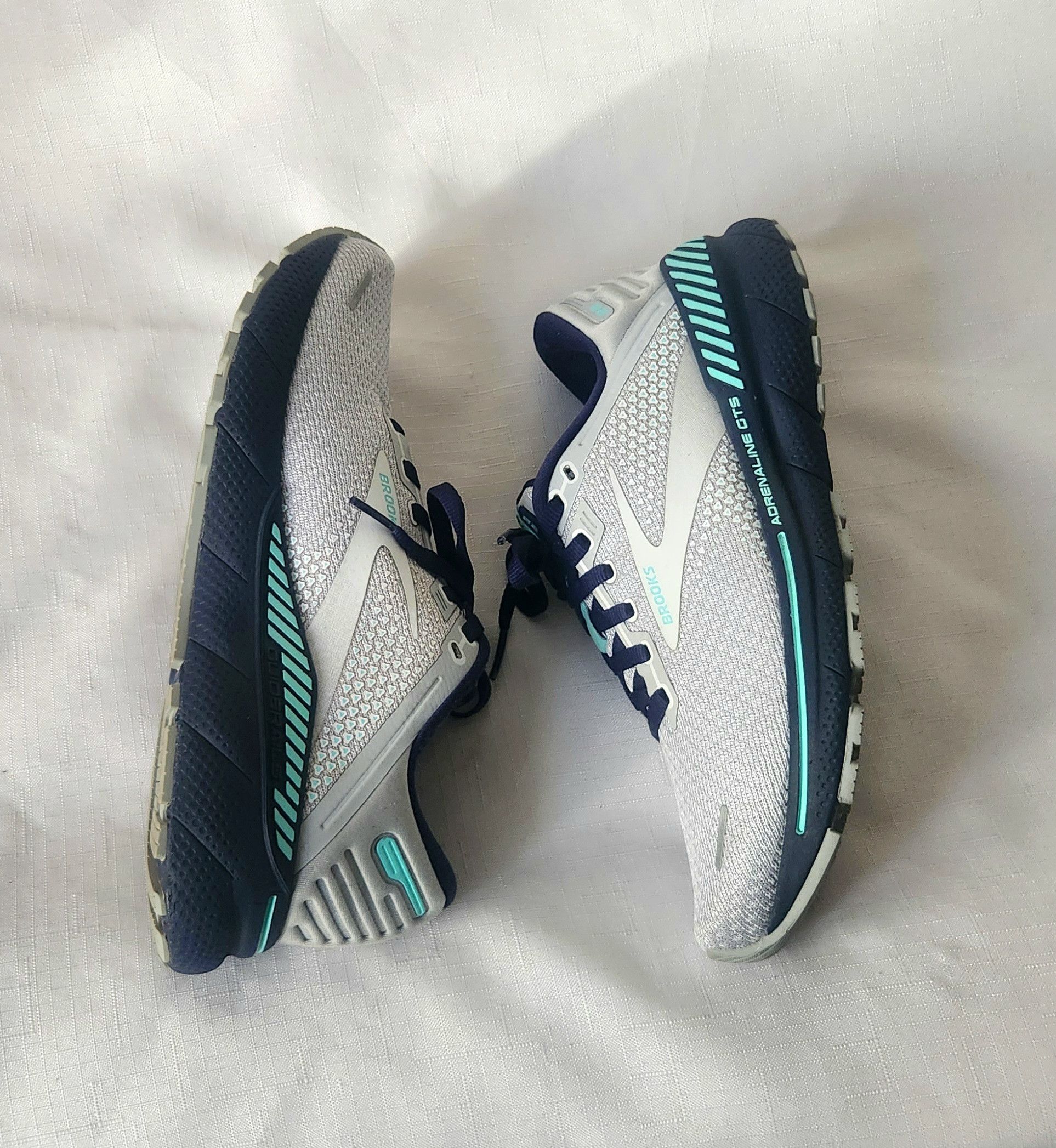 Saucony Brooks Adrenaline GTS 22 Low Grey/Peacoat Women's Size 8 Size US 8 / IT 38 - 6 Thumbnail