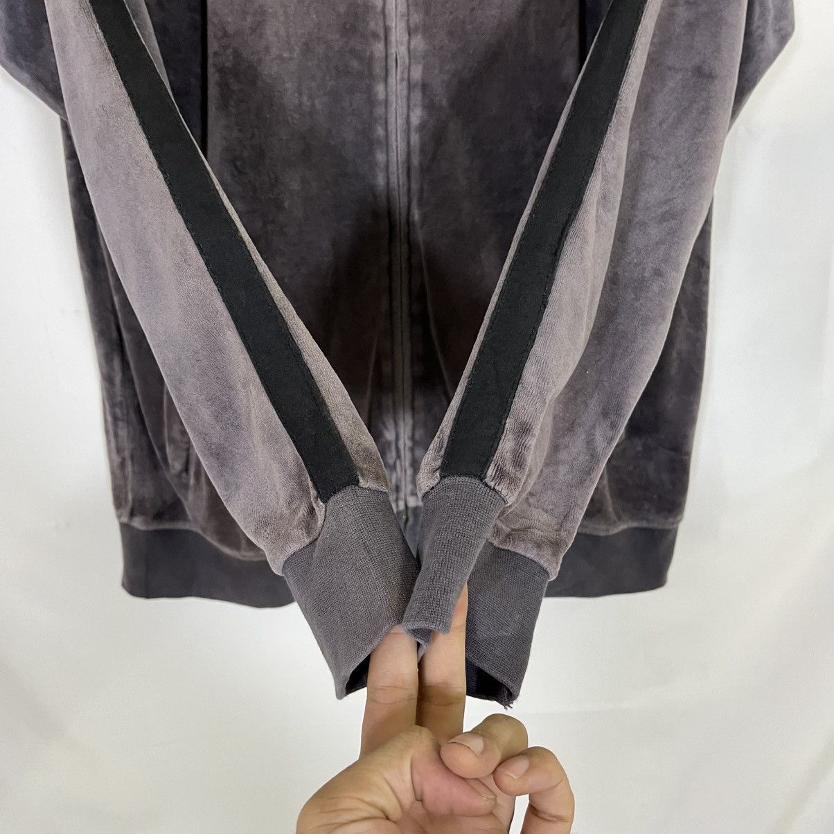 Beams Japan VINTAGE BEAMS JP SKULL EMBROIDED VELVET JACKET Size US L / EU 52-54 / 3 - 4 Thumbnail