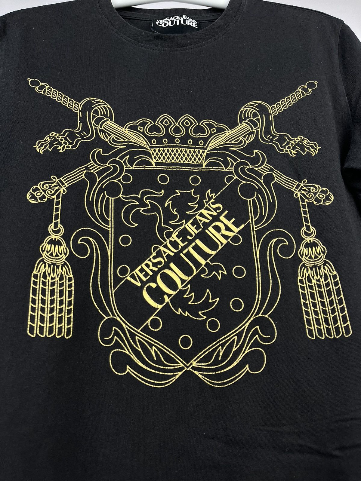 Versace Jeans Couture Versace Jeans Couture baroque gold print t-shirt Size US XL / EU 56 / 4 - 2 Thumbnail