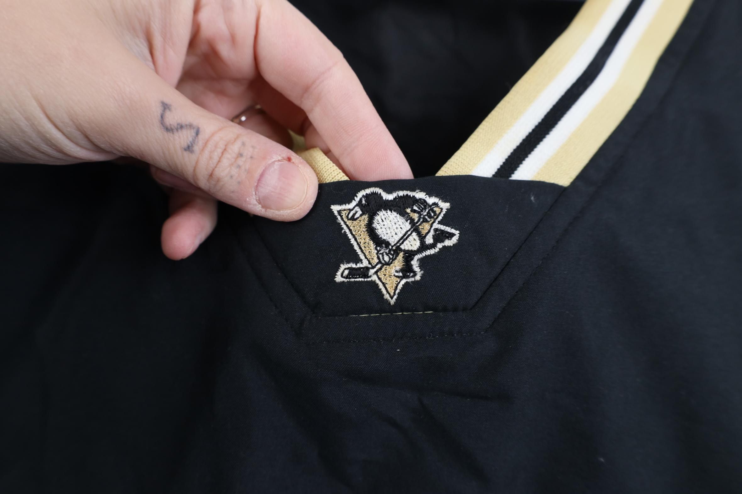 Reebok Vintage Reebok Penguins Hockey Pullover Windbreaker Jacket Size US XXL / EU 58 / 5 - 7 Thumbnail