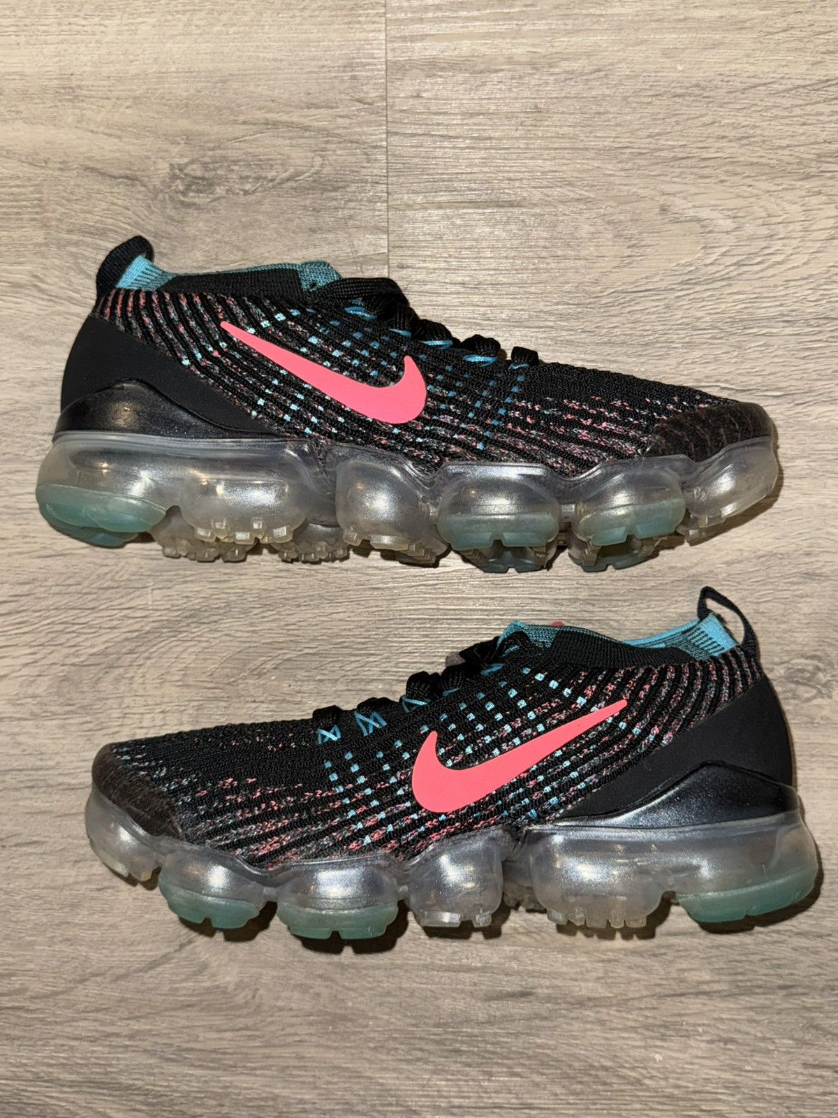 Nike Nike Vapormax Flyknit 3 Black Hyper Pink Blue Size US 7 / IT 37 - 1 Thumbnail