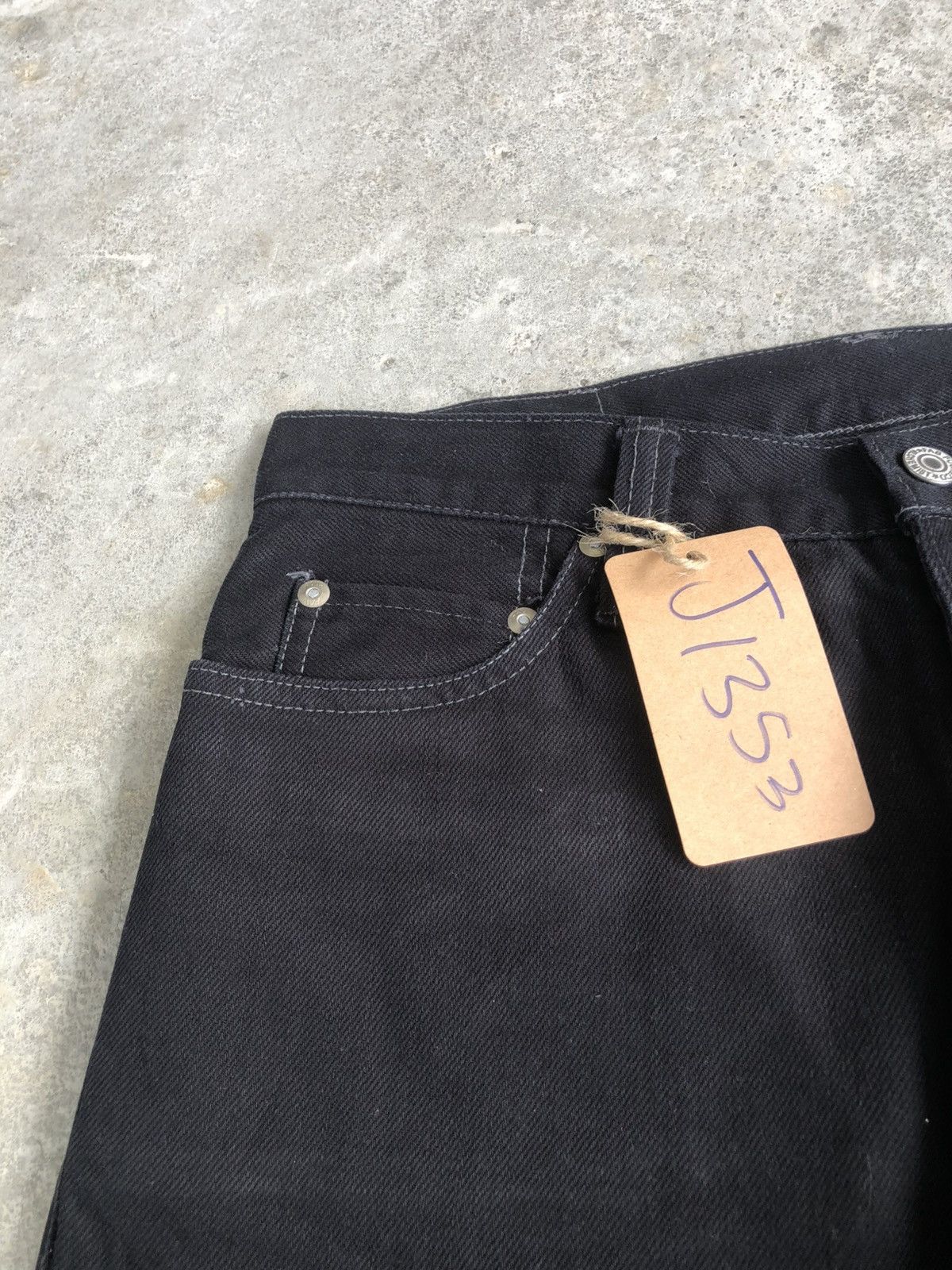 Skull Jeans by an Alchemist Skull Jeans by an Alchemist Flared Jeans Embroidered Size US 31 - 14 Thumbnail