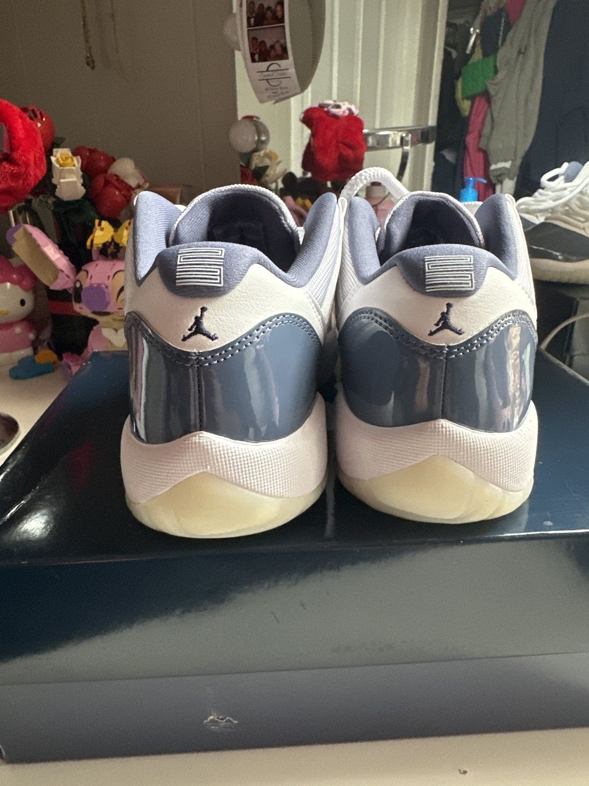 Jordan Brand JORDAN 11 LOW GS (GRADE SCHOOL) Size US 7 / EU 40 - 7 Thumbnail