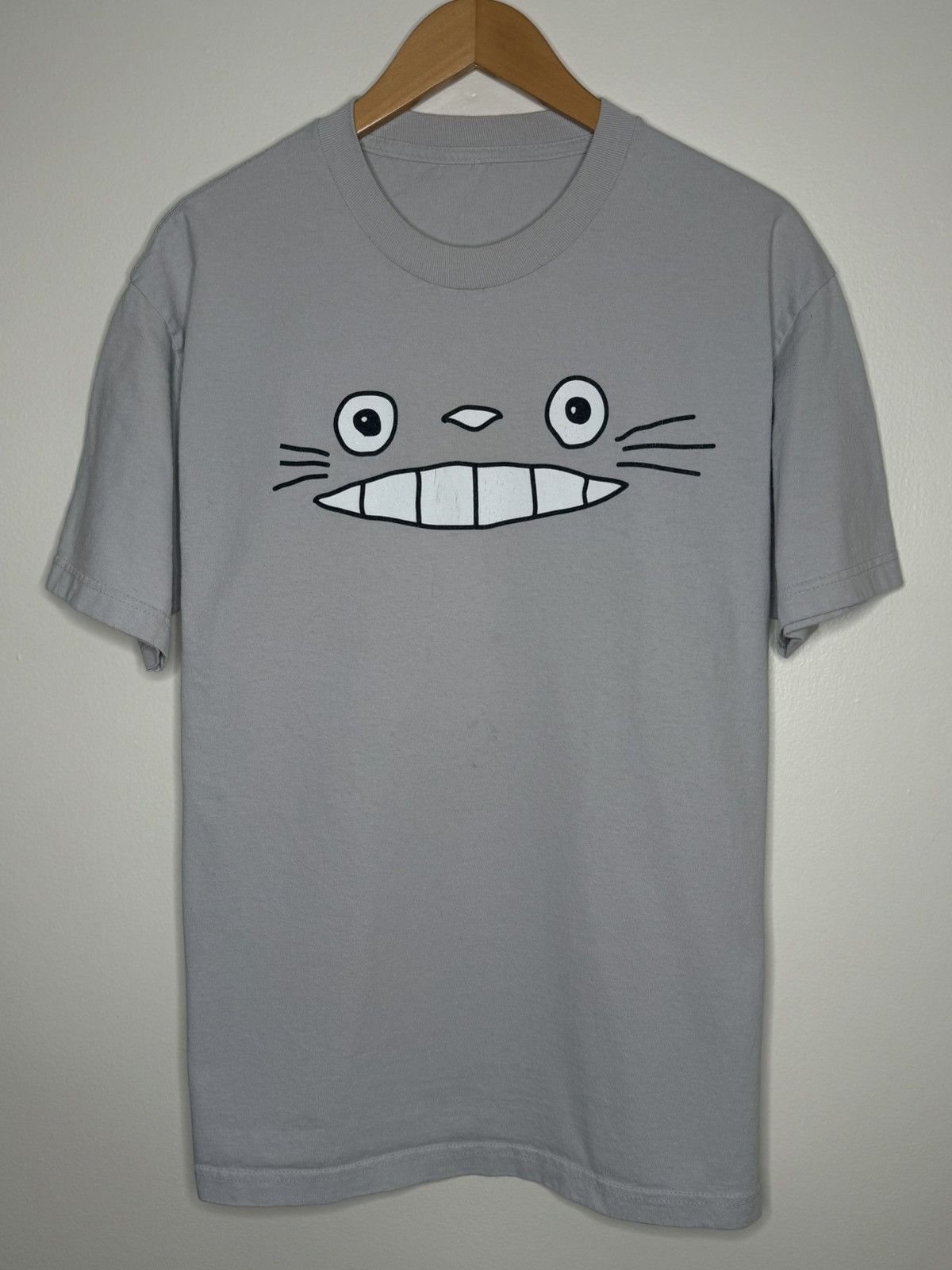 Anime Rare Vintage 90’s My Neighbor Totoro Anime T-Shirt Big Logo Size US L / EU 52-54 / 3 - 1 Thumbnail