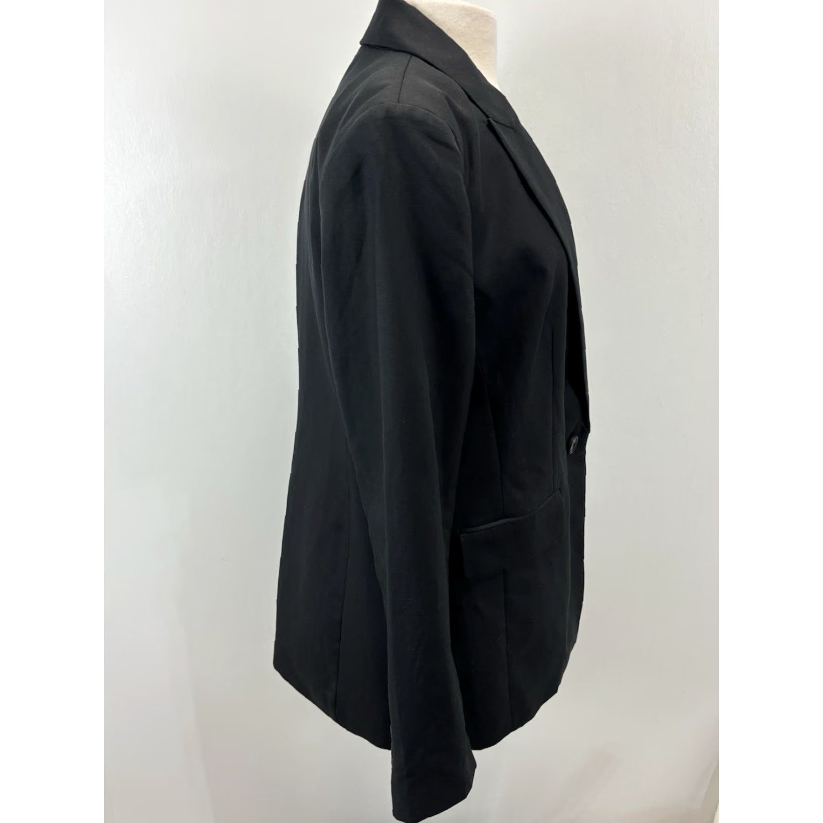 Loft VINTAGE? Wait: It's LOFT, but not vintage. So: LOFT Blazer Women Black Linen Blend Sz 10 Regular Lined Career Classic Jacket Size L / US 10 / IT 46 - 4 Thumbnail