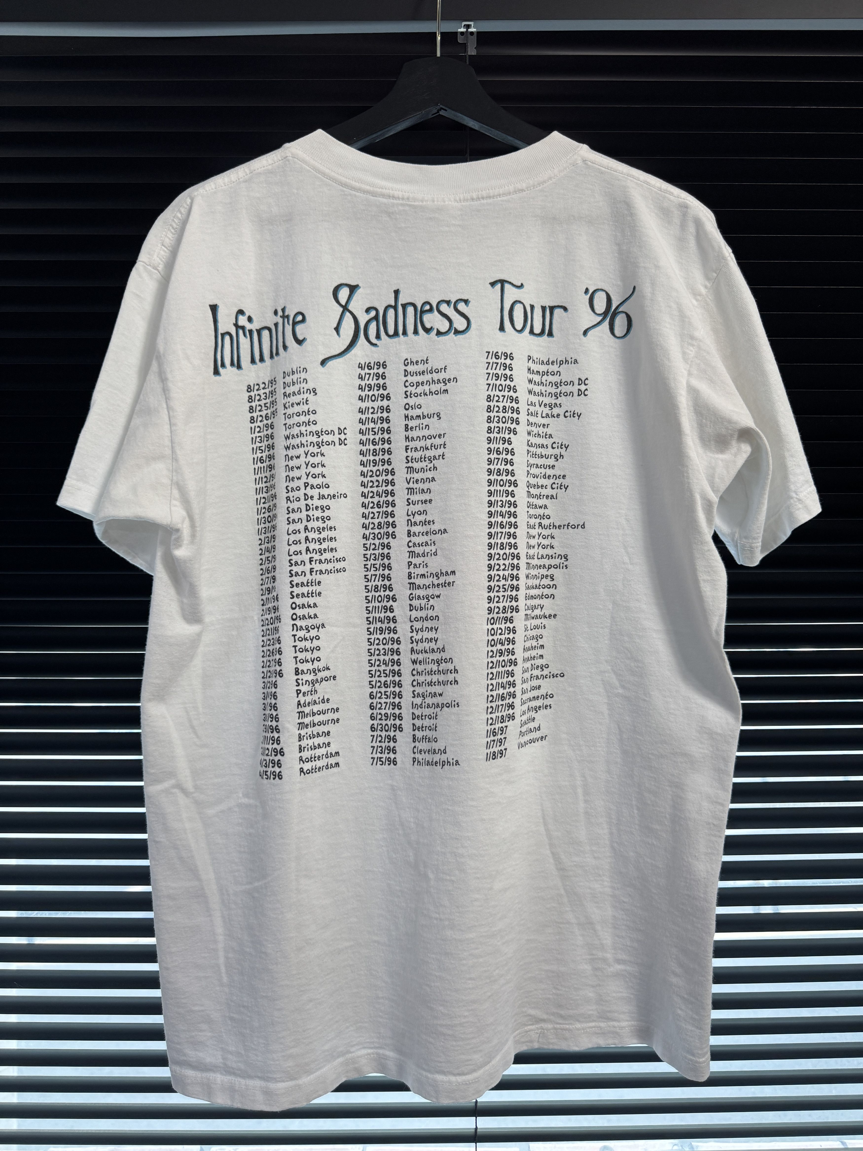 Band Tees 90s Smashing Pumpkins Infinite Sadness Tour Shirt Size US L / EU 52-54 / 3 - 2 Thumbnail