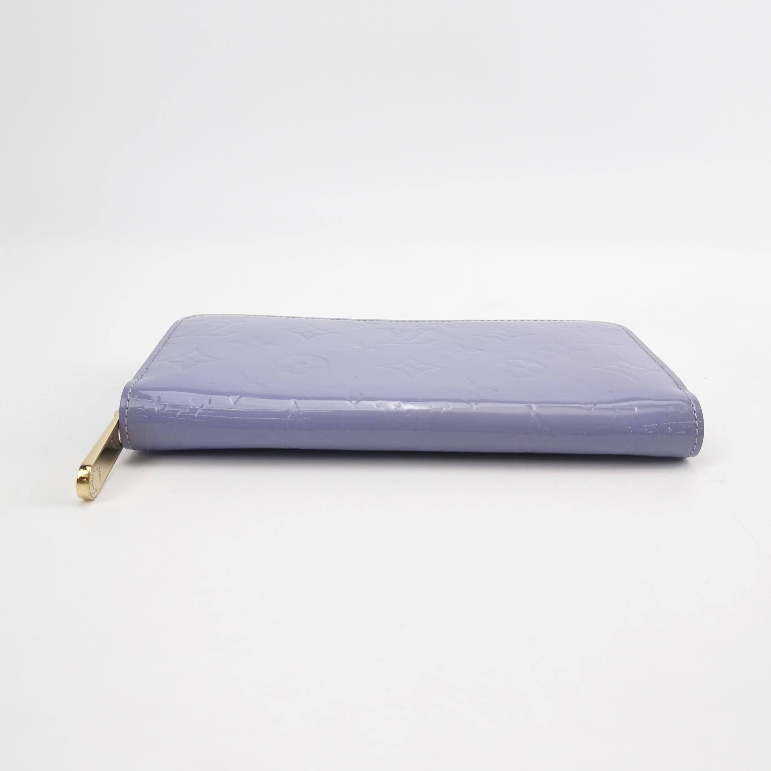 Louis Vuitton Louis Vuitton (LV) Zippy patent leather embossed monogram z Size ONE SIZE - 3 Thumbnail