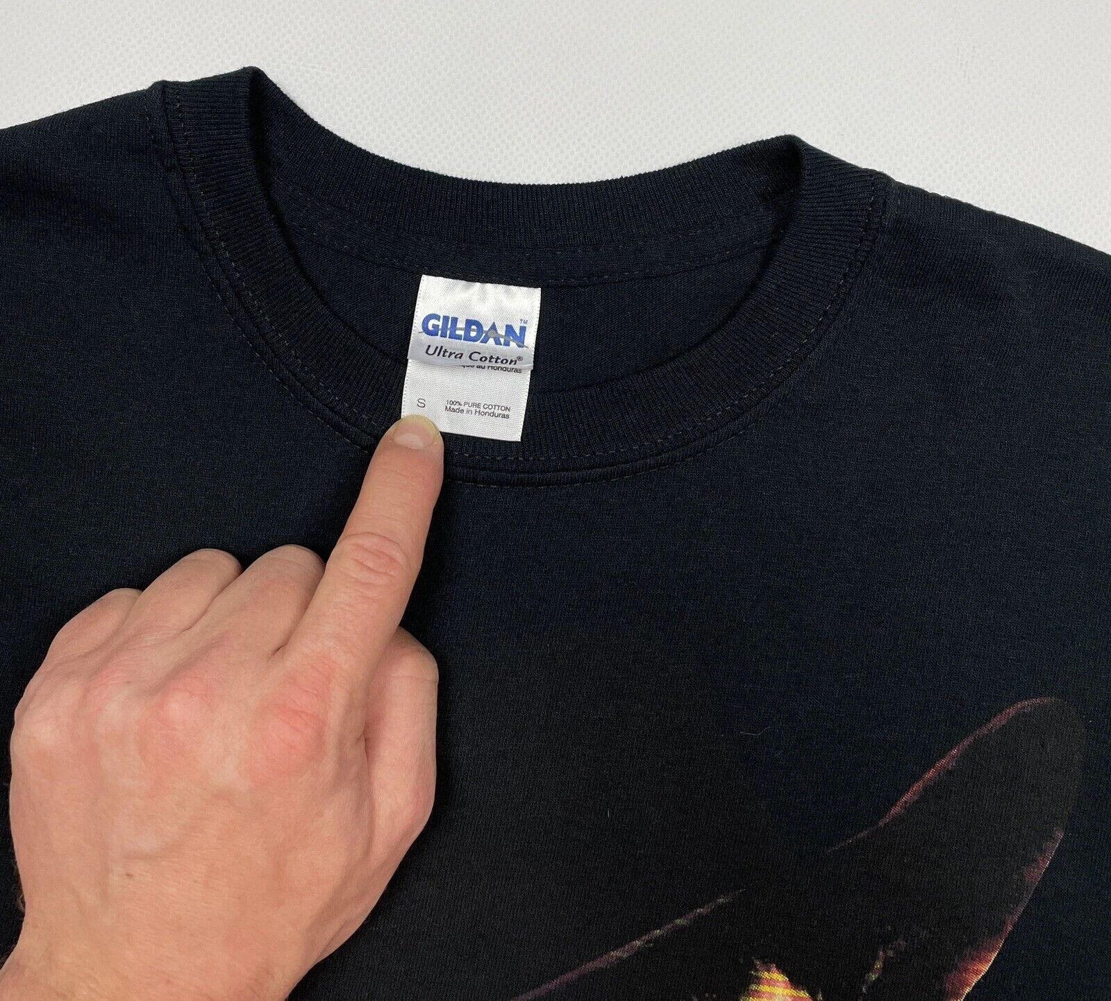 Gildan Vintage 2008 Madonna Sweet & Sticky Official T-Shirt 2000s Size US S / EU 44-46 / 1 - 10 Thumbnail