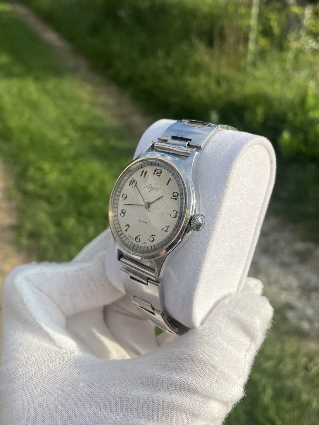 Vintage Vintage Watch Luch Mechanical Wristwatch 1980s Size ONE SIZE - 5 Thumbnail