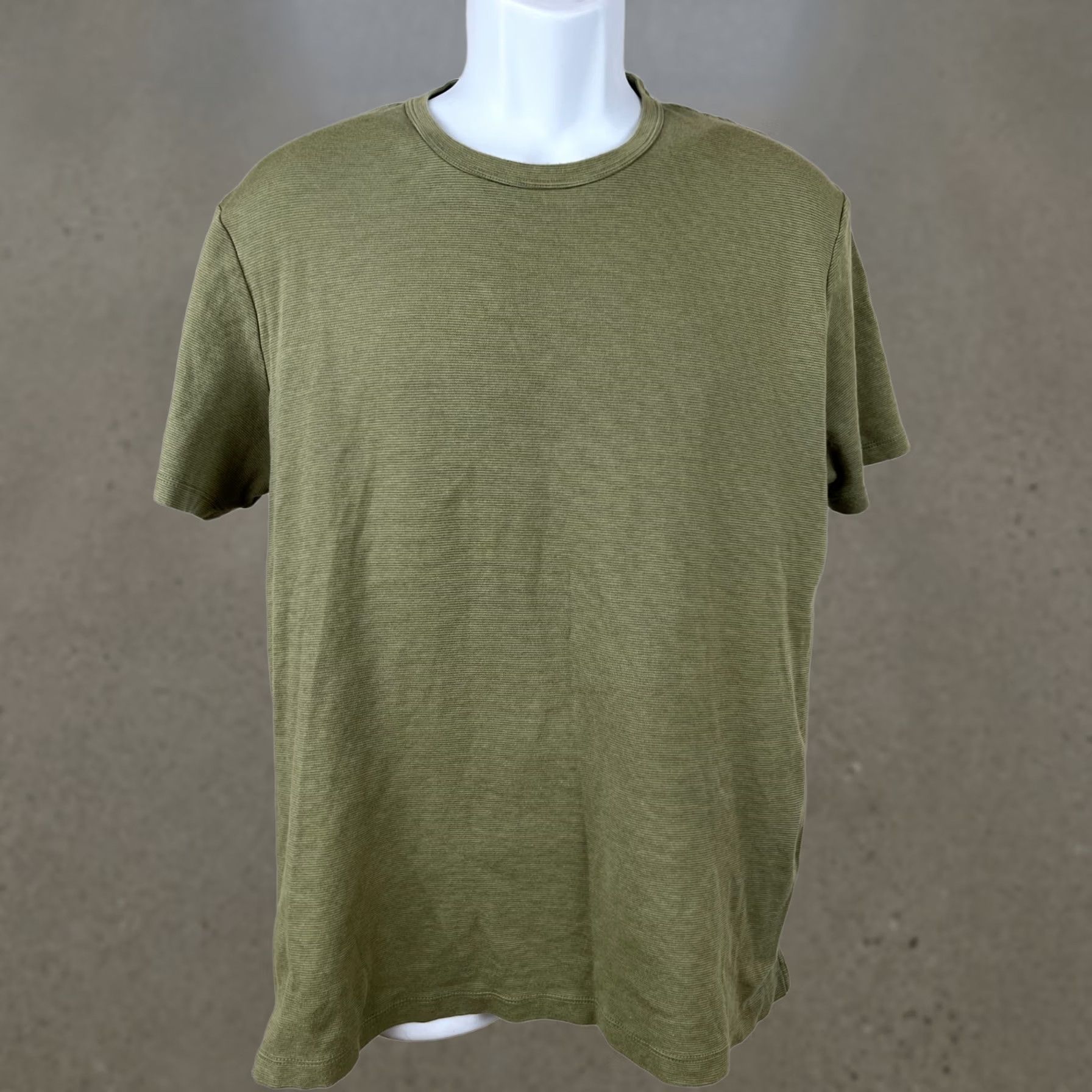 Banana Republic Banana Republic Men’s XL Olive Green Luxe Touch Performance Tee Cotton Shirt Mens XL Olive Green Luxe Touch Performance Tee Cotton Size US XL / EU 56 / 4 - 1 Thumbnail
