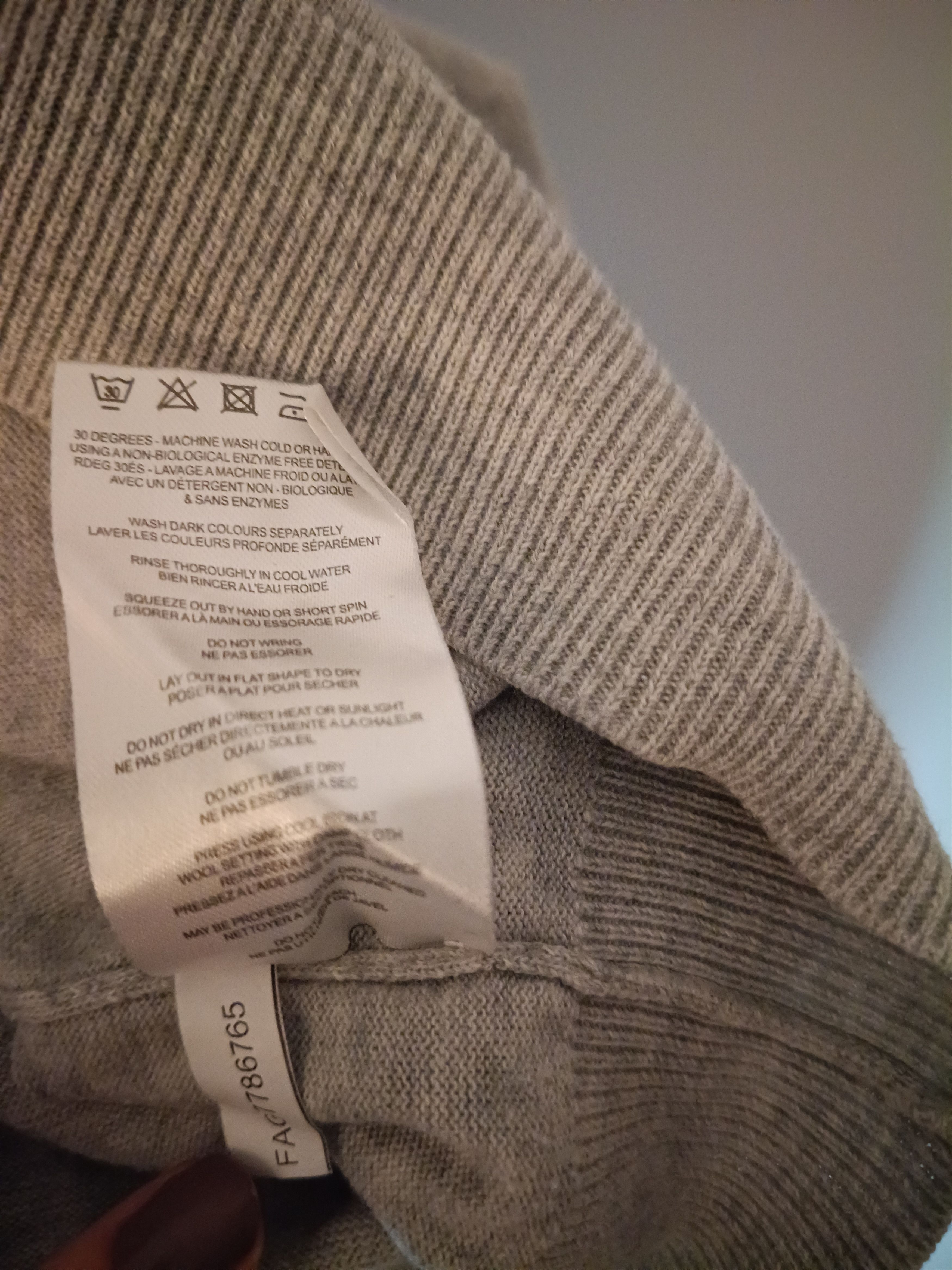 Pringle Of Scotland Sweater v-neck Size S / US 4 / IT 40 - 8 Thumbnail