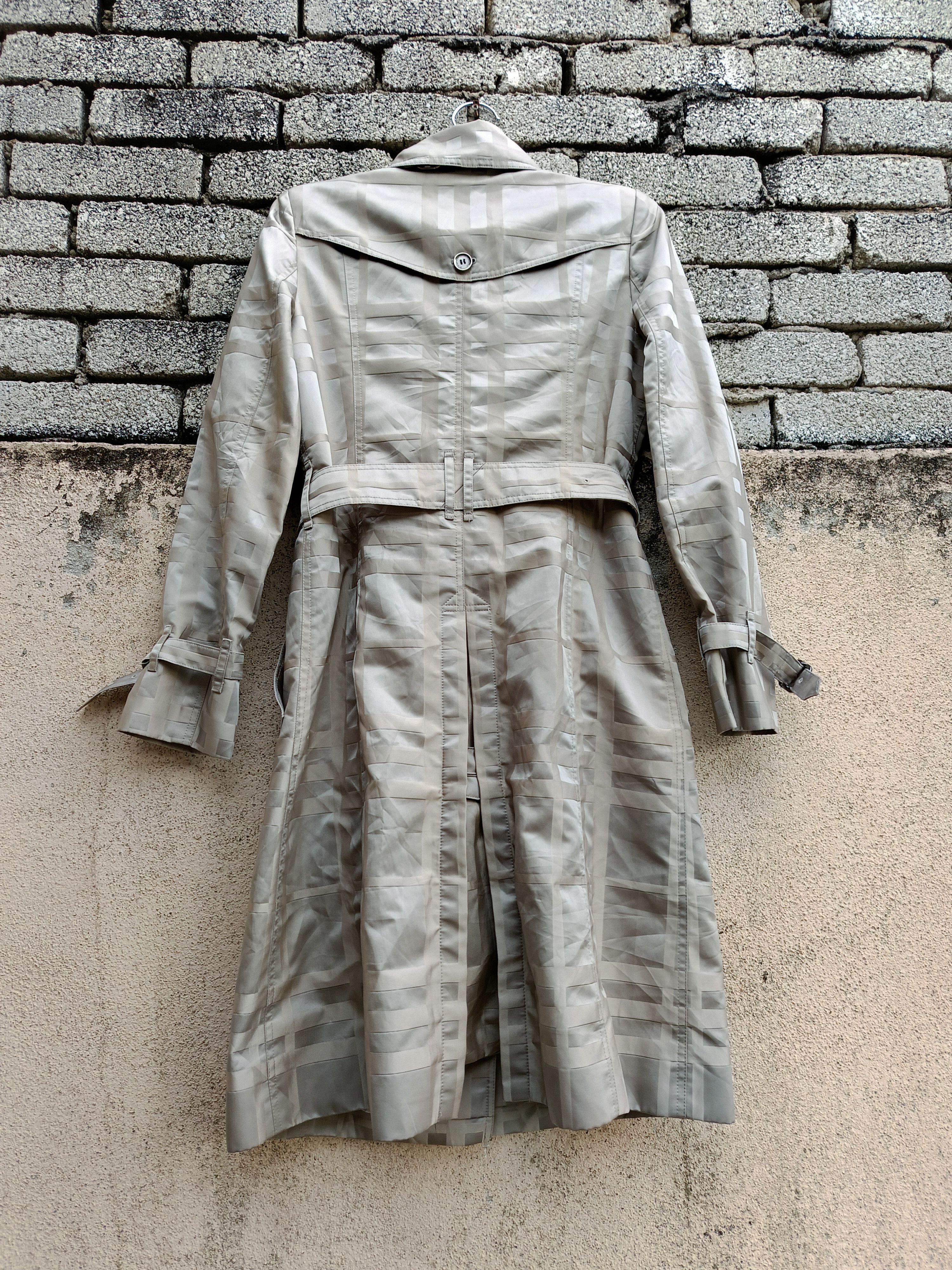 Burberry BURBERRY LONDON LAVENDER CHECK FABRIC HAWKESBURY TRENCH COAT Size US S / EU 44-46 / 1 - 4 Thumbnail