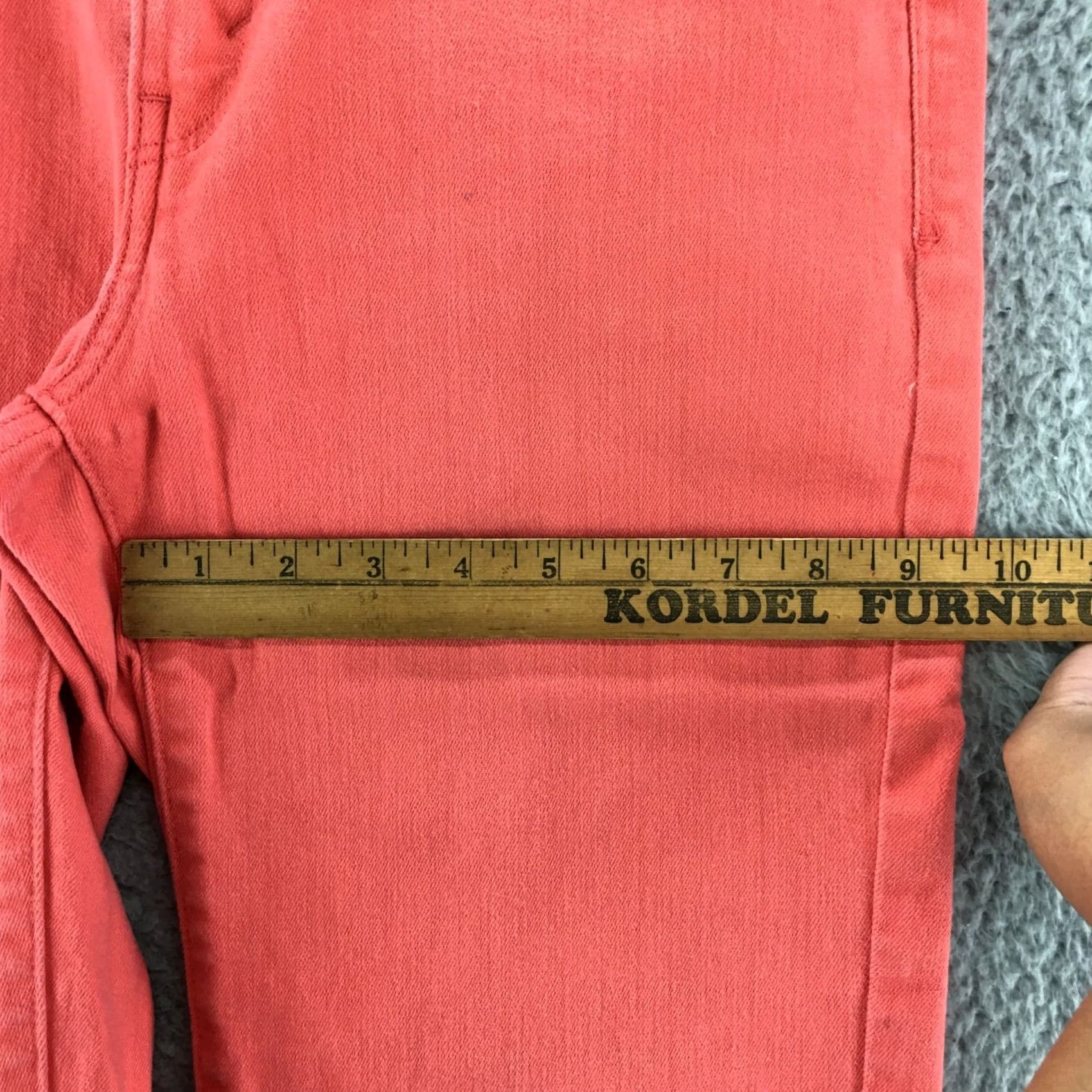 Levi's Levis Pedal Skimmer Short Womens 8 Coral Mid Rise Zip Fly Button 5 Pocket Cuffed Size 30" / US 8 / IT 44 - 6 Thumbnail