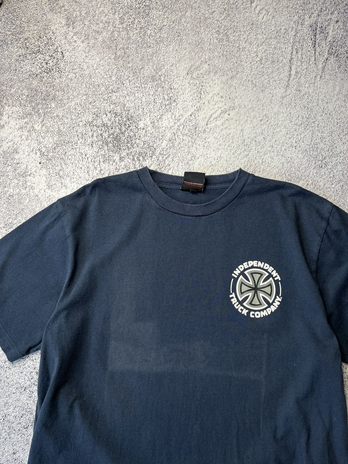 Independent Truck Co. Vintage 90s Independent Truck Company T- Shirt rare retro Size US L / EU 52-54 / 3 - 6 Thumbnail