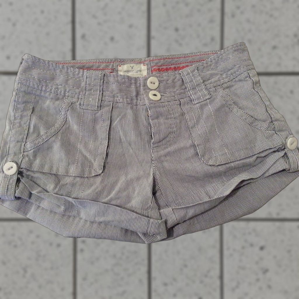 American Eagle Outfitters VINTAGE American Eagle Outfitters Khaki Shorts 0 Blue Stripes Cotton Khaki Chino Women Womens Striped Blue 0 Cotton Shorts Size 25" / US 0 / IT 36 - 1 Thumbnail