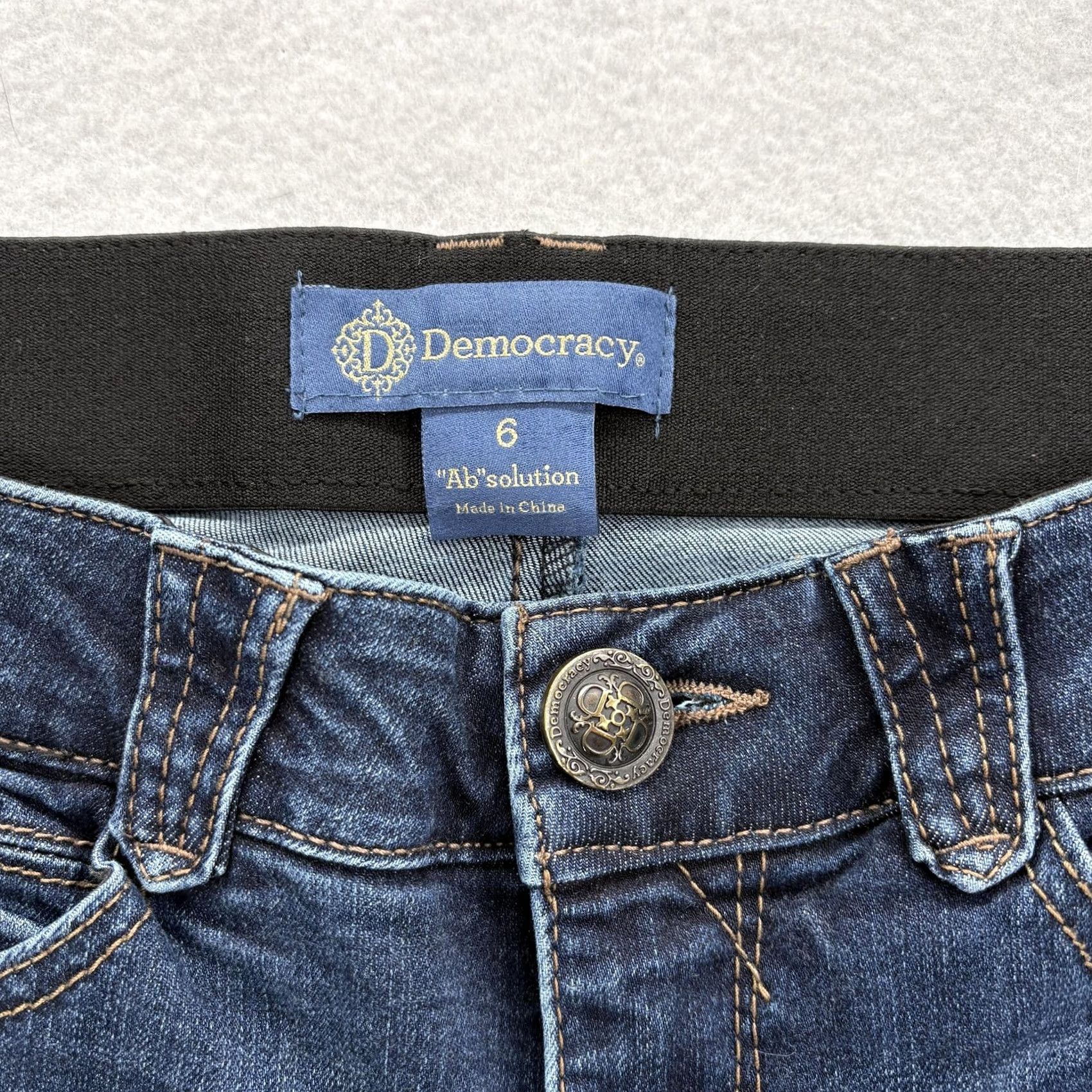 Vintage Democracy Jeans Straight Womens 6 Blue Dark Wash Mid Rise Stretch Size 28" / US 6 / IT 42 - 3 Thumbnail