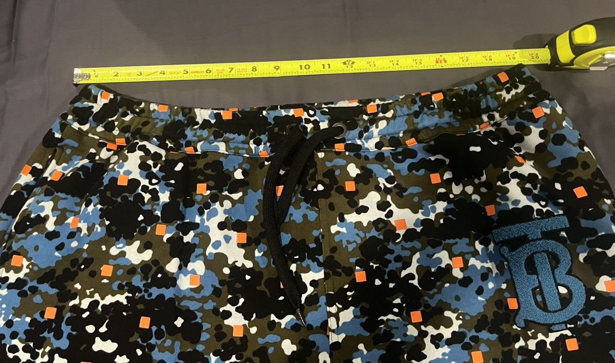 Burberry Burberry Multi-Camo Memories Sweat Shorts XXL FW2020 Size US 38 / EU 54 - 10 Thumbnail