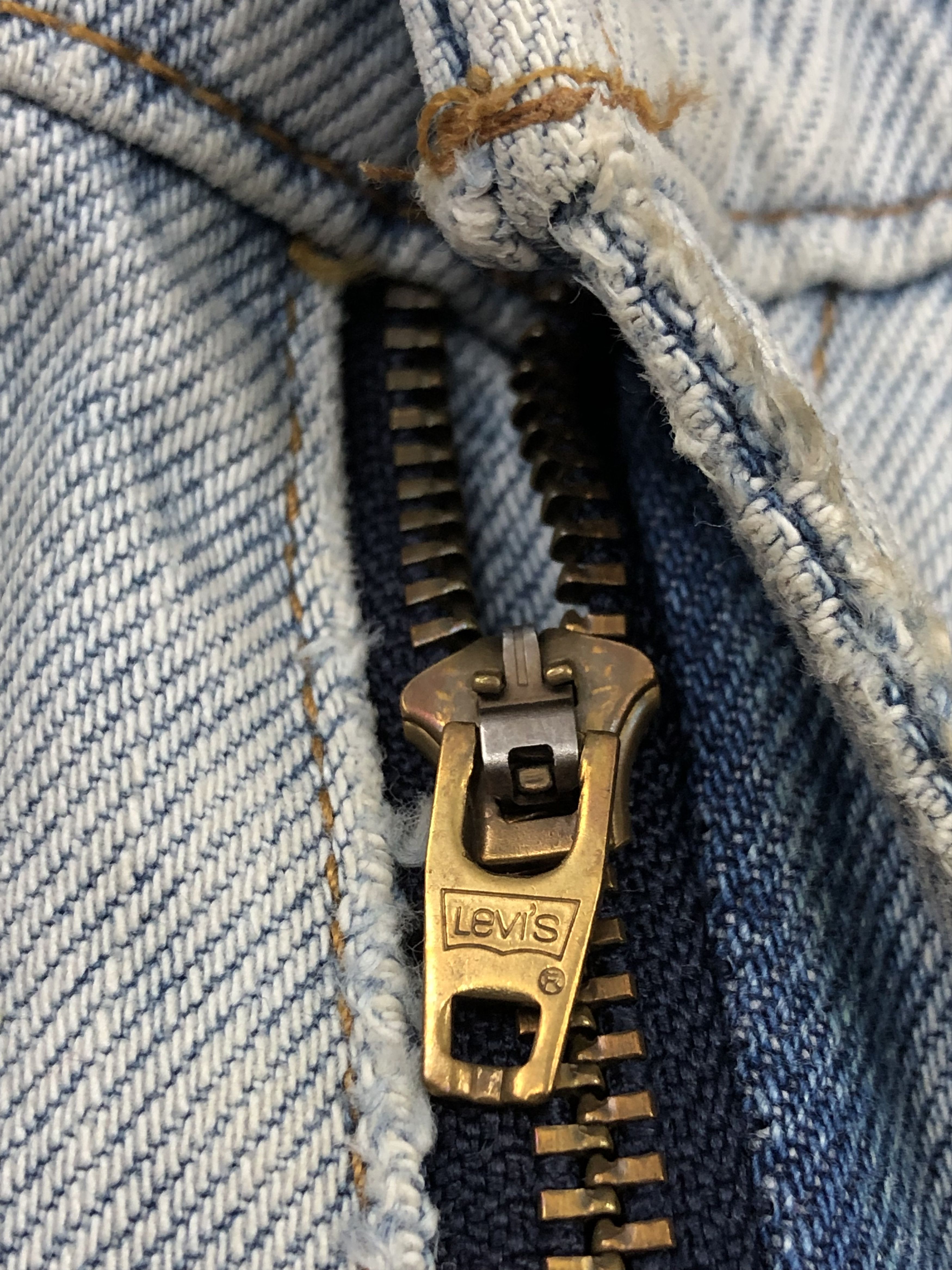 Levi's Vintage Levis Stained Light Washed Jeans DPP0171 Size US 28 / EU 44 - 7 Thumbnail