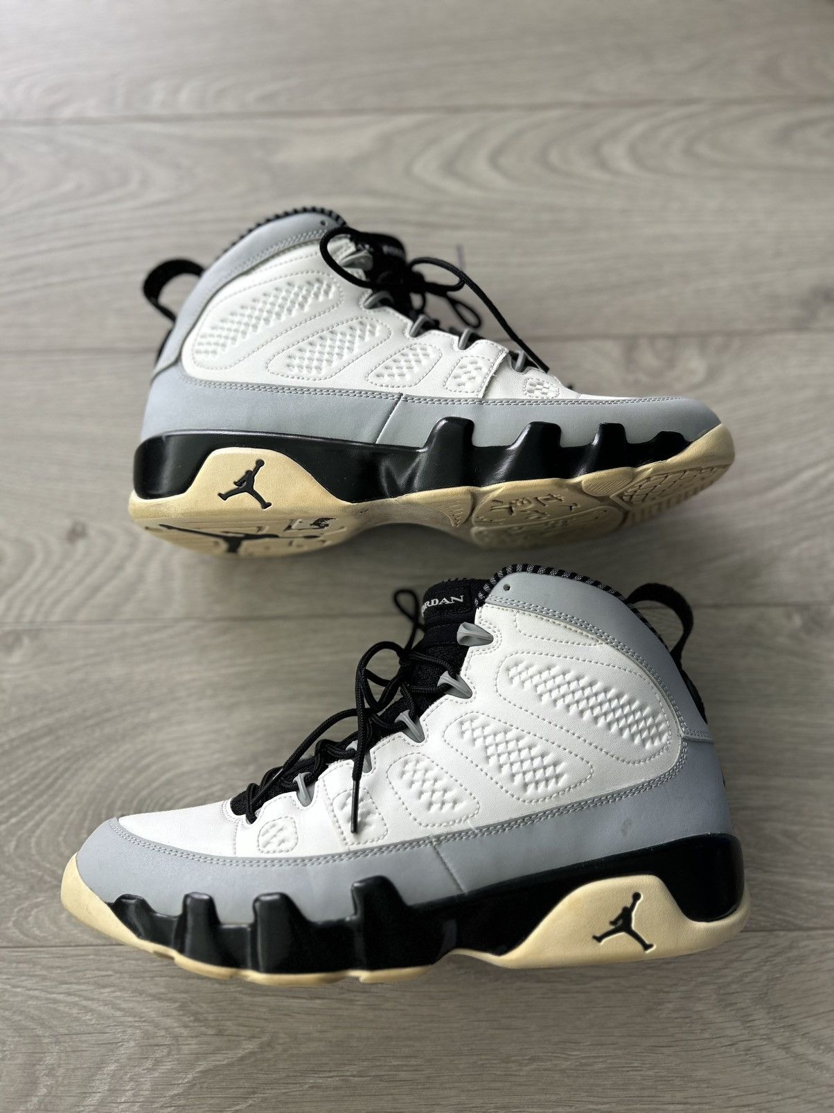 Jordan Brand Air Jordan 9 Retro “Barons” 2014 Size US 9.5 / EU 42-43 - 1 Thumbnail