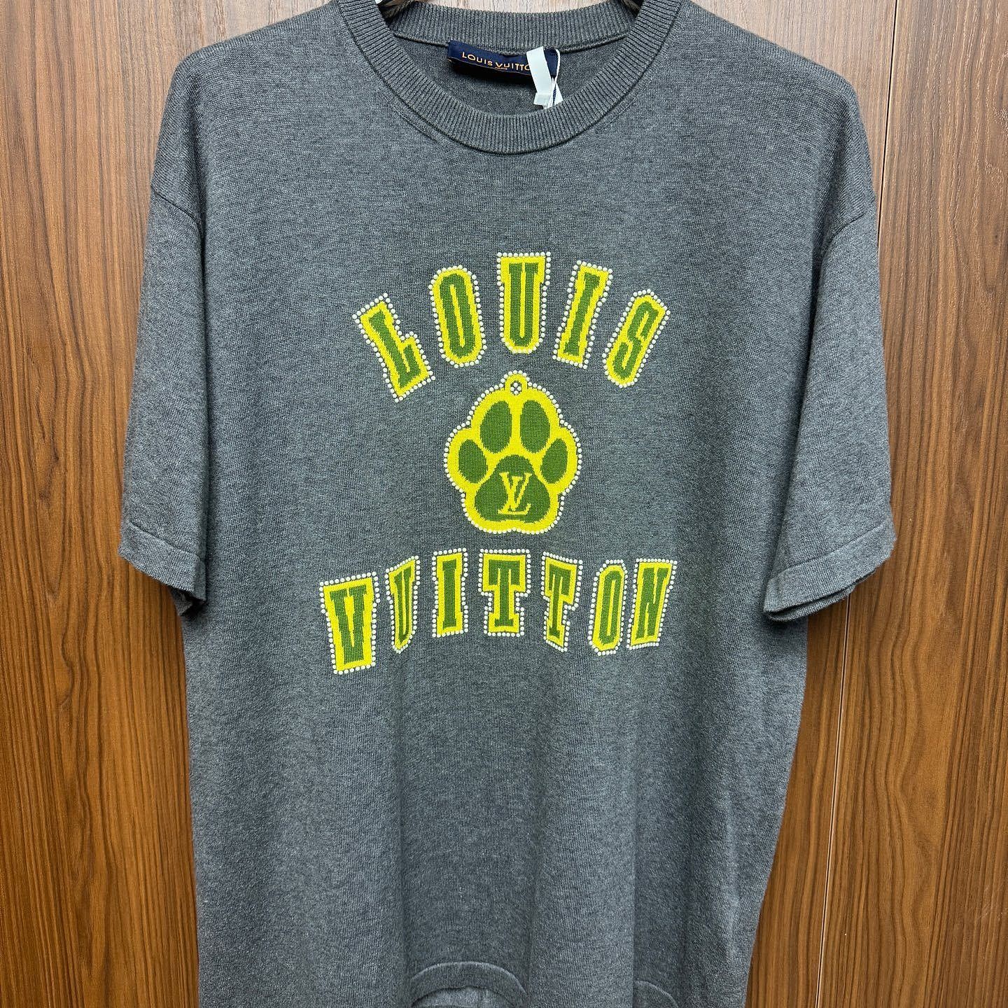 Louis Vuitton Louis Vuitton Paw Print Graphic T-Shirt Size L Size US L / EU 52-54 / 3 - 1 Thumbnail
