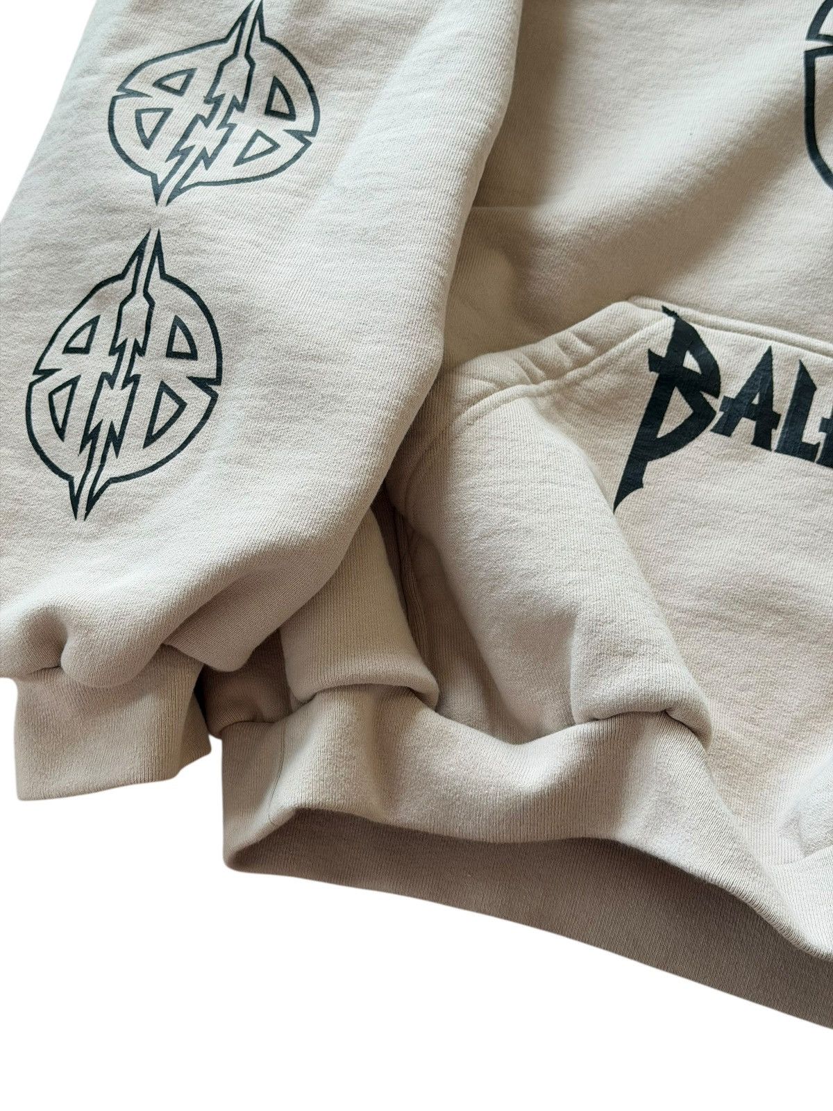 Balenciaga *RARE* BALENCIAGA METAL SUPER THICK HOODIE BEIGE RARE SIZE 4 Size US XL / EU 56 / 4 - 9 Thumbnail