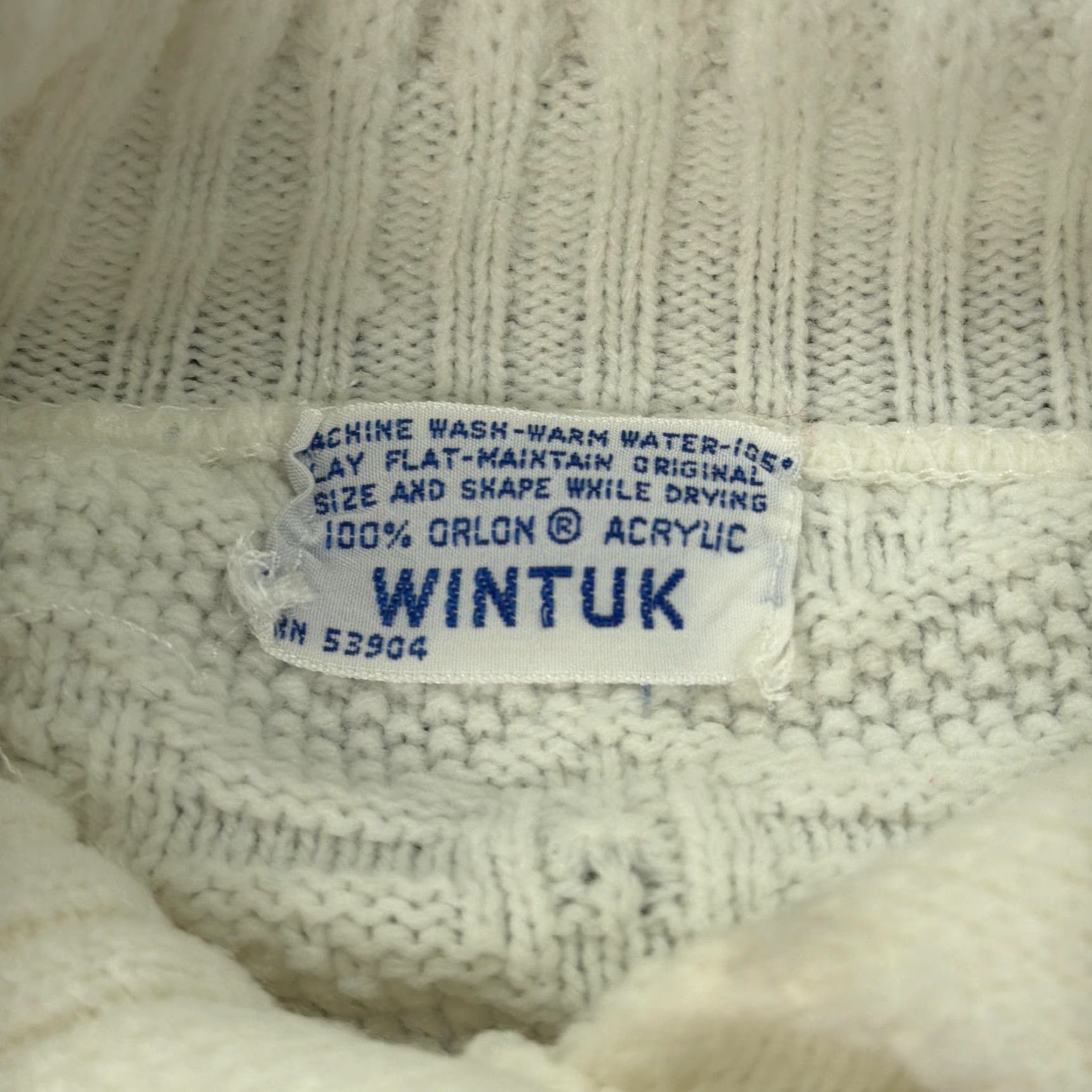 Etro VINTAGE Wintuk Cape Womens One Size Fringe Knit Poncho White 60s Retro Kimono Pockets Button Snap Collared Short Coat/Jacket Mens Womens Boys Girls Size ONE SIZE - 7 Thumbnail