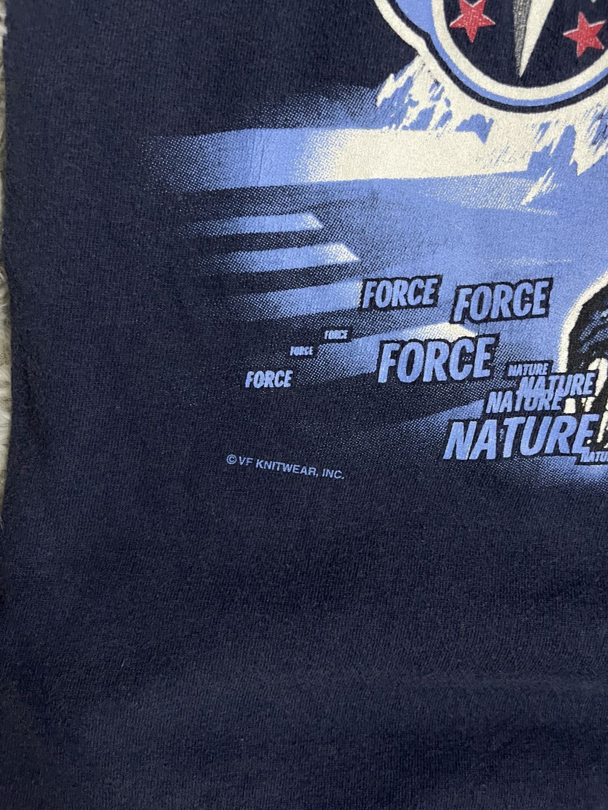 NFL Vintage Tennessee Titans 'Quake Force of Nature' T-shirt Size US M / EU 48-50 / 2 - 4 Thumbnail