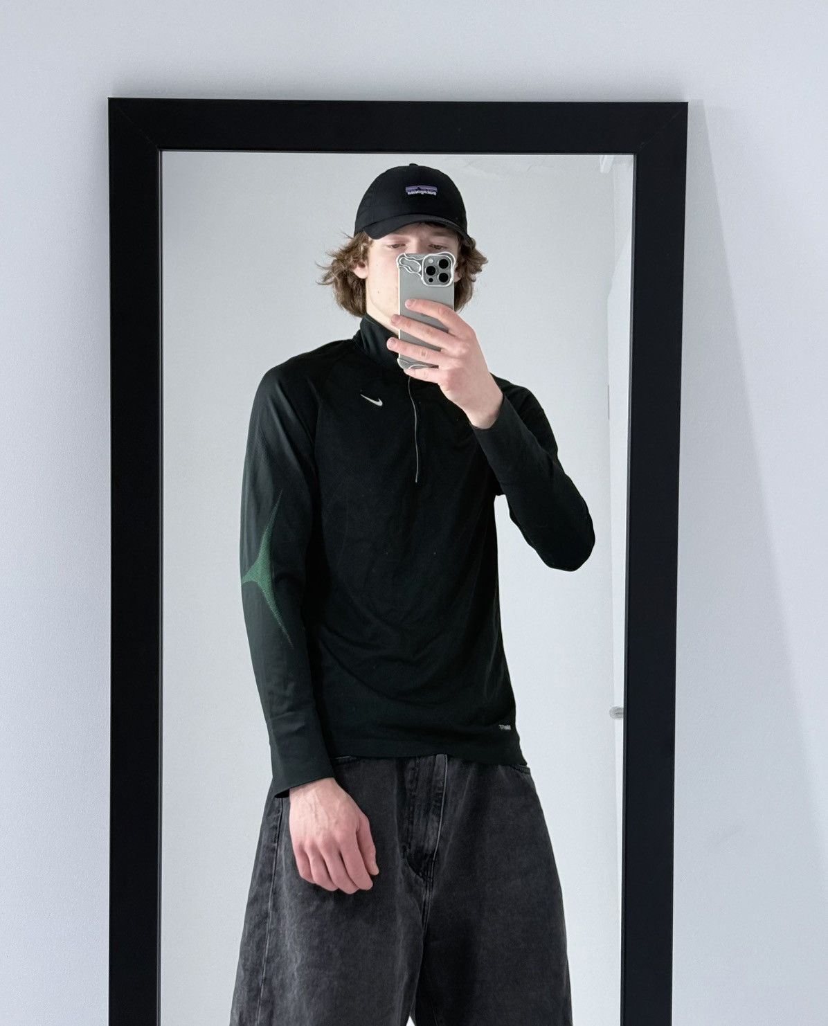 Nike Vintage Nike y2k streetwear turtleneck avantgarde sweater Size US L / EU 52-54 / 3 - 6 Thumbnail