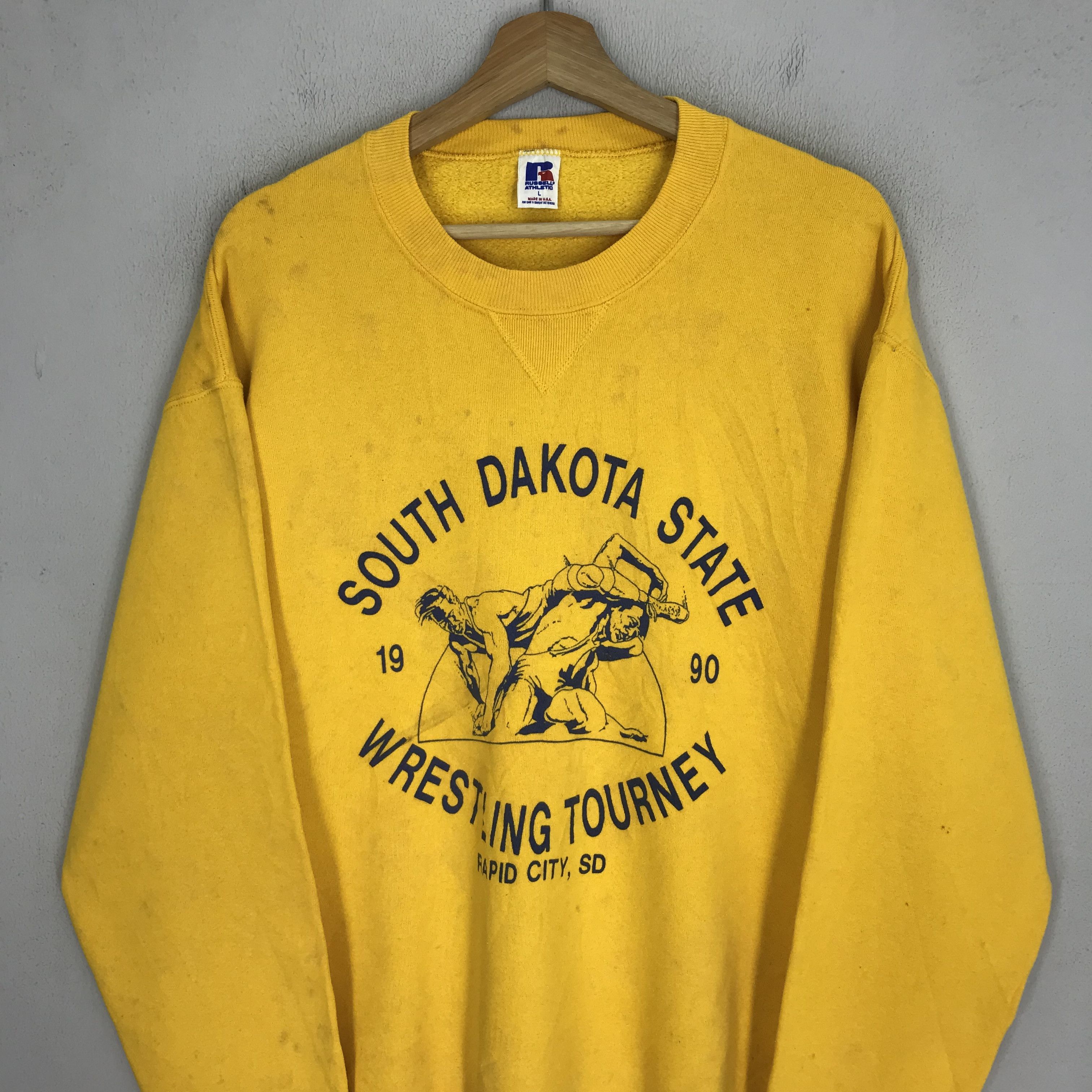 Vintage Vintage 90's Distressed South Dakota State Yellow - 317 Size US L / EU 52-54 / 3 - 3 Thumbnail